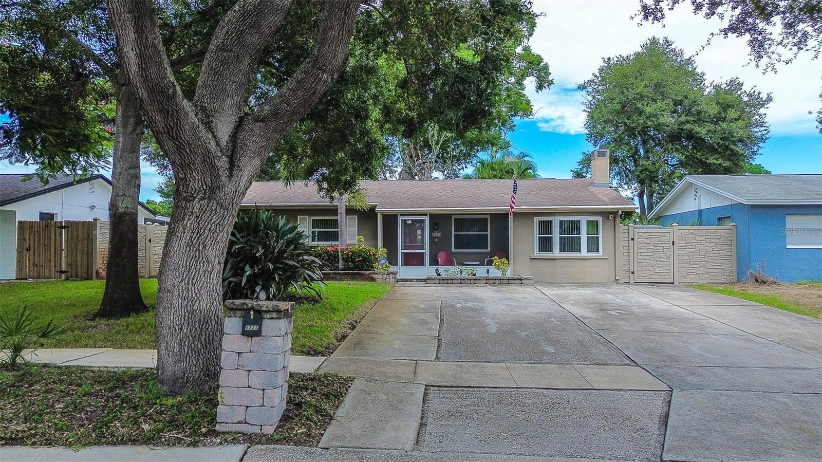 8255 82ND AVE, SEMINOLE, FL, 33777