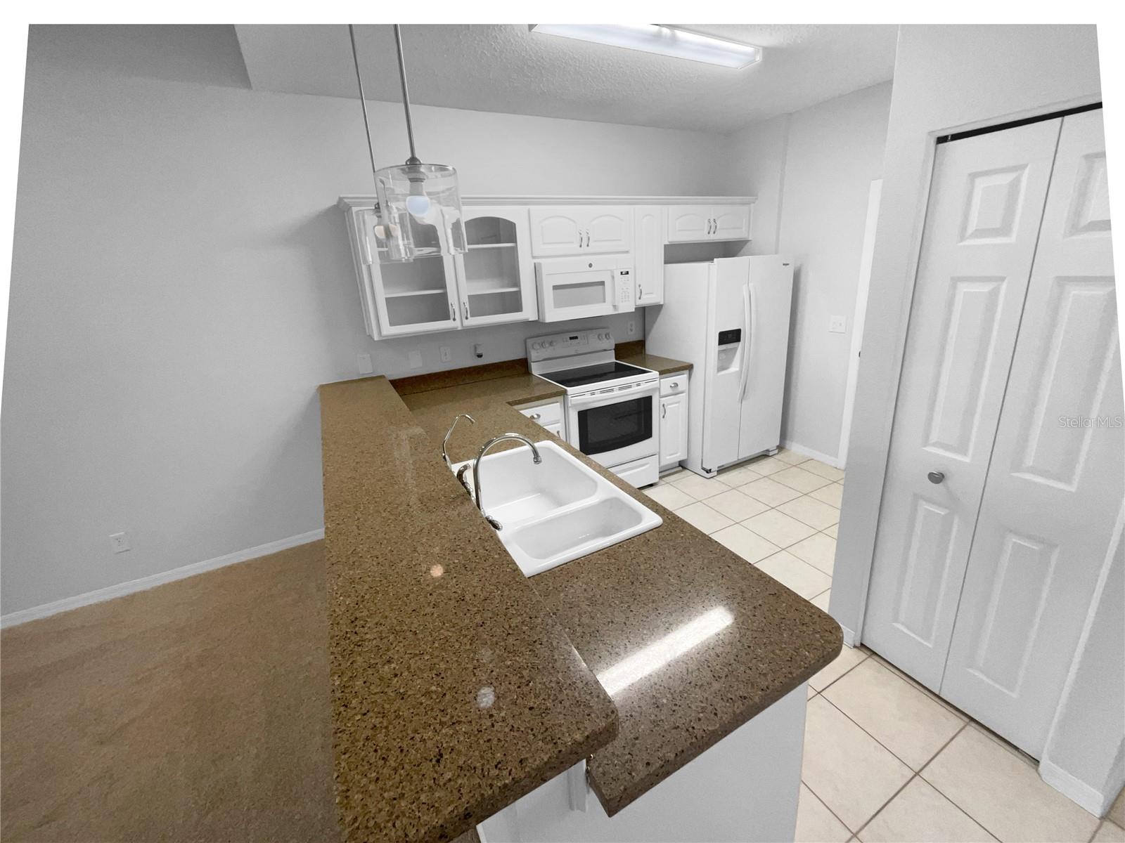 1011 RADISON AVE #52, SUN CITY CENTER, FL, 33573