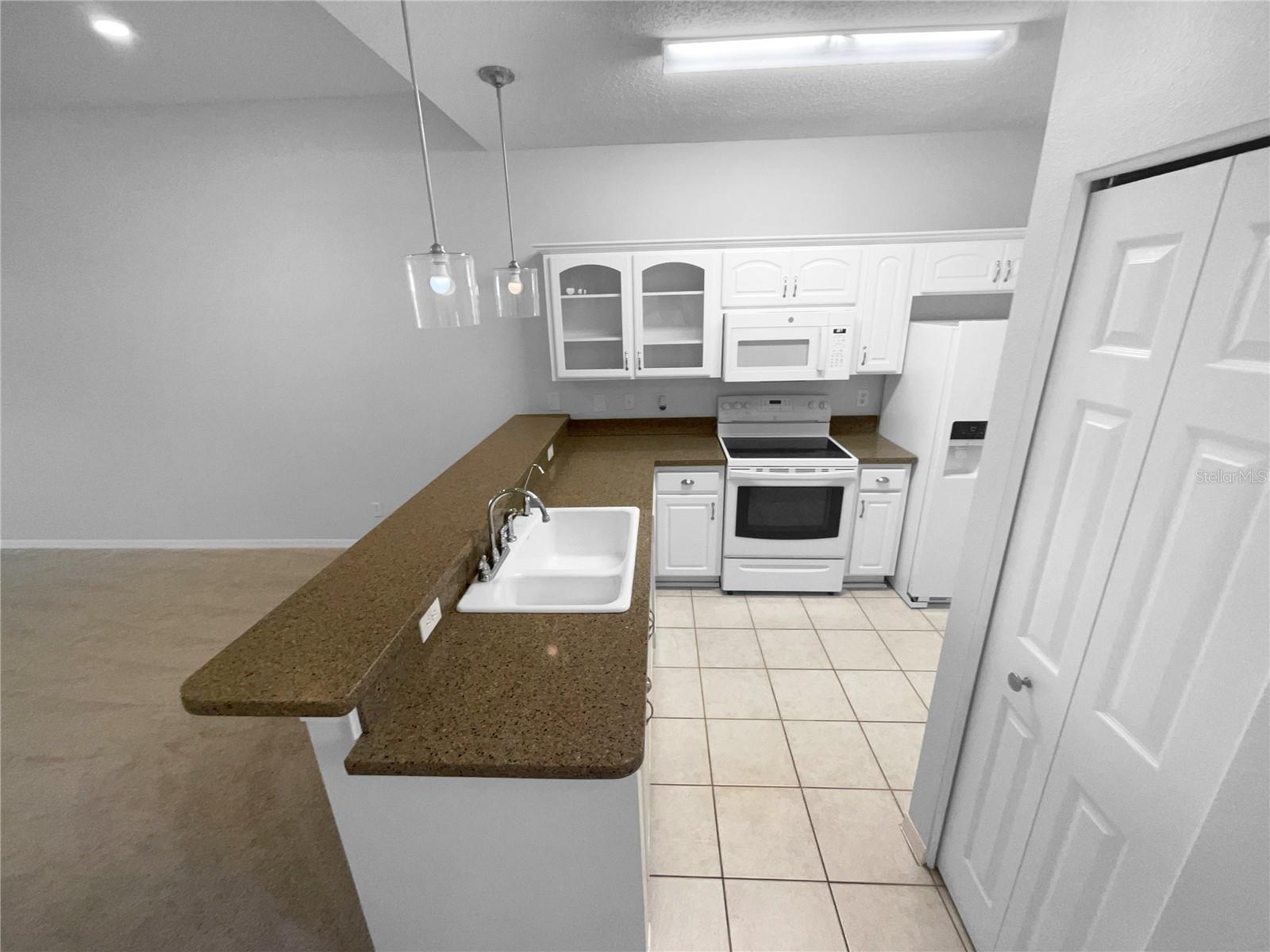 1011 RADISON AVE #52, SUN CITY CENTER, FL, 33573