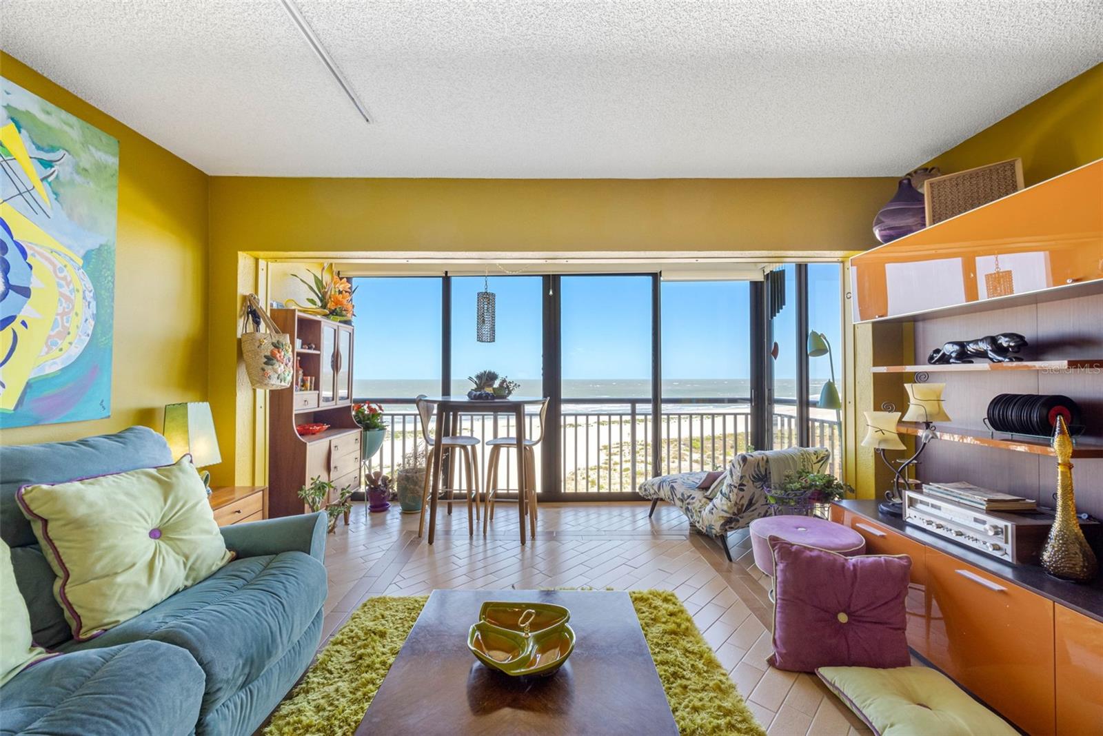 1270 GULF BLVD #905, CLEARWATER BEACH, FL, 33767