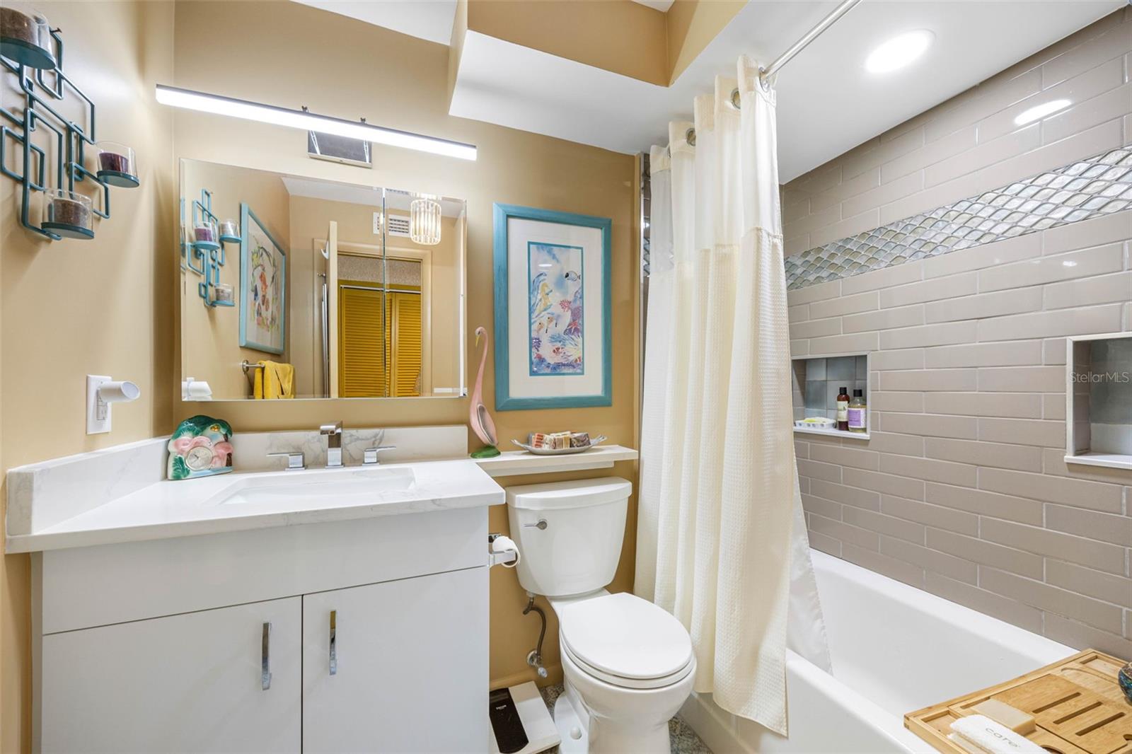 1270 GULF BLVD #905, CLEARWATER BEACH, FL, 33767