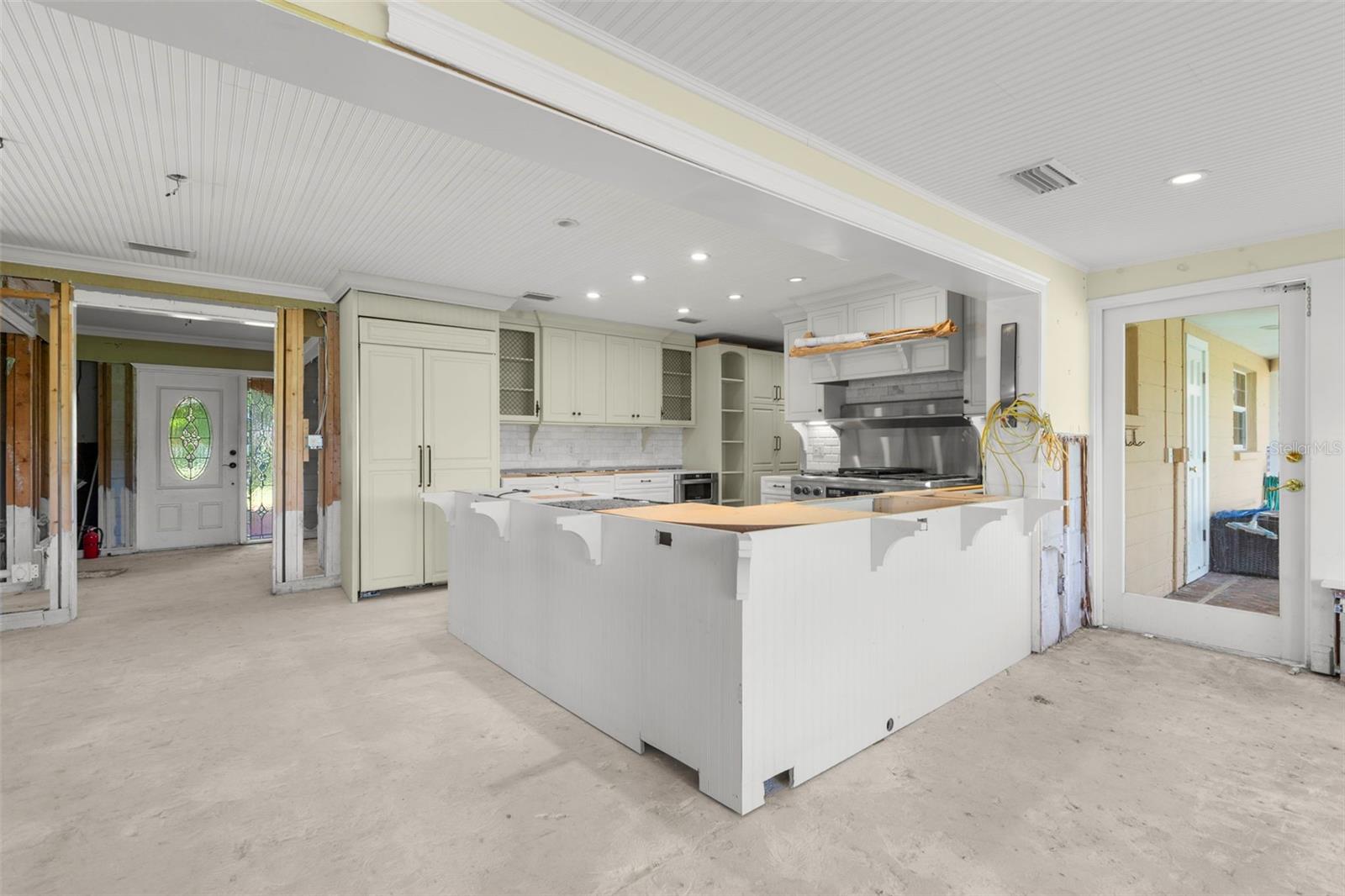 1467 54TH AVE NE, ST PETERSBURG, FL, 33703