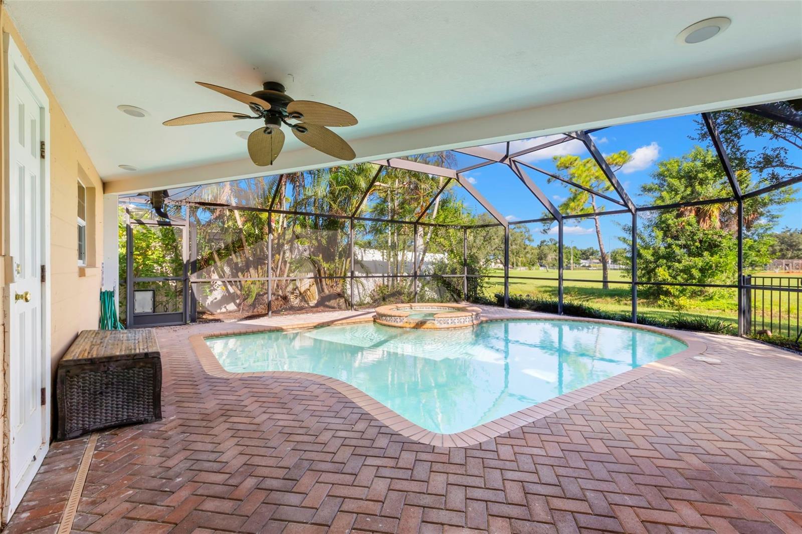 1467 54TH AVE NE, ST PETERSBURG, FL, 33703