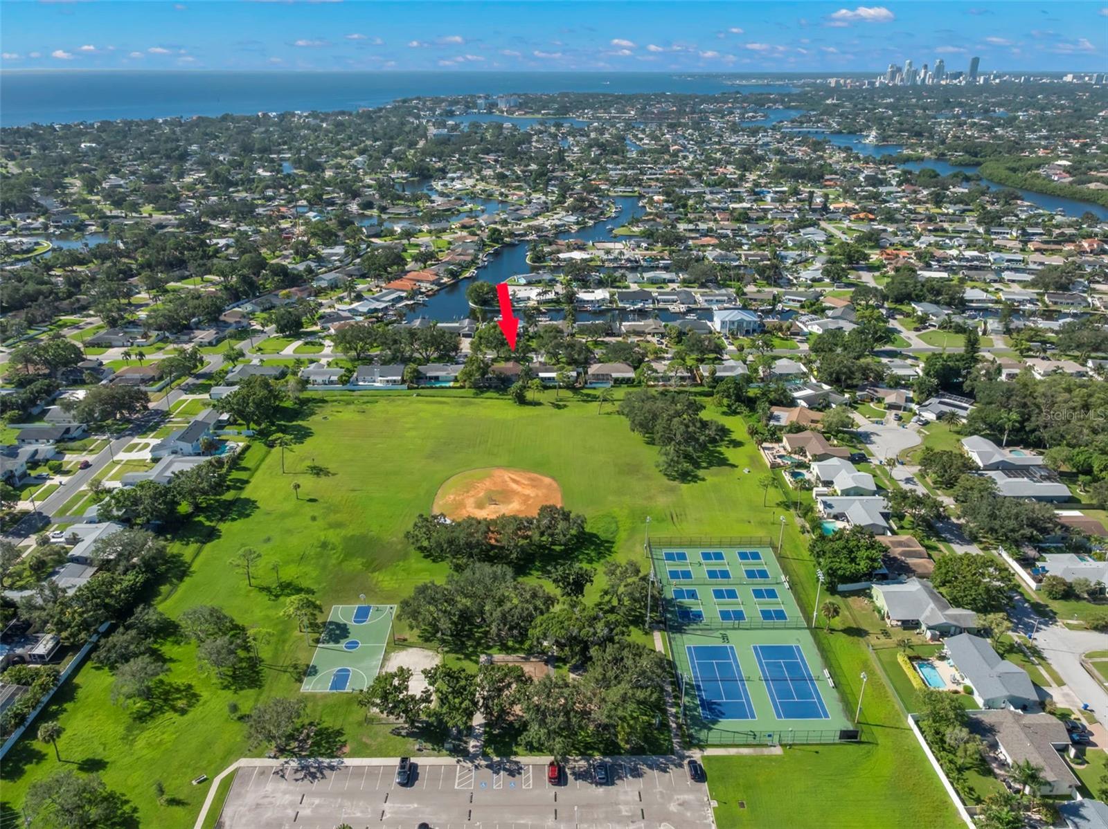 1467 54TH AVE NE, ST PETERSBURG, FL, 33703