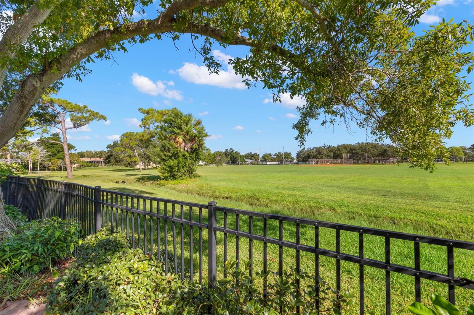 1467 54TH AVE NE, ST PETERSBURG, FL, 33703