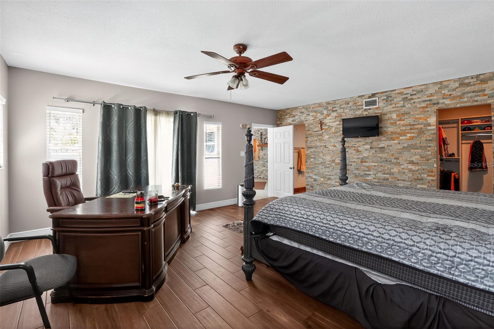 10898 103RD AVE, LARGO, FL, 33778