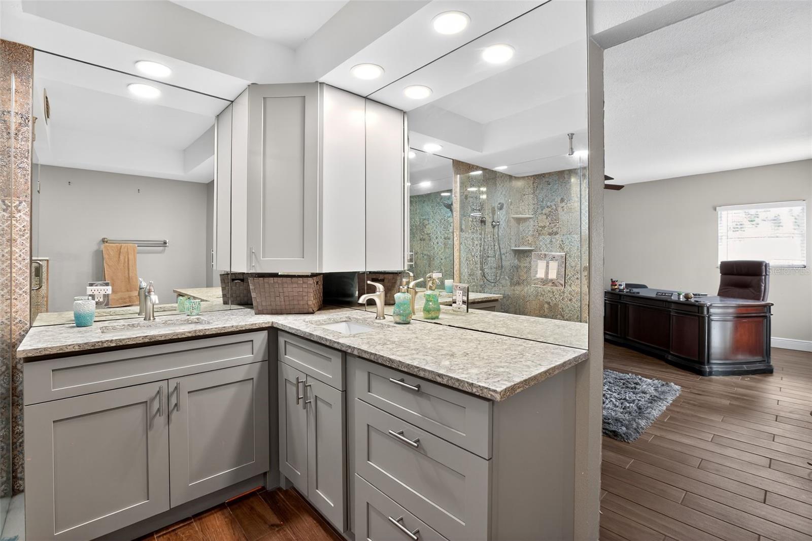 10898 103RD AVE, LARGO, FL, 33778