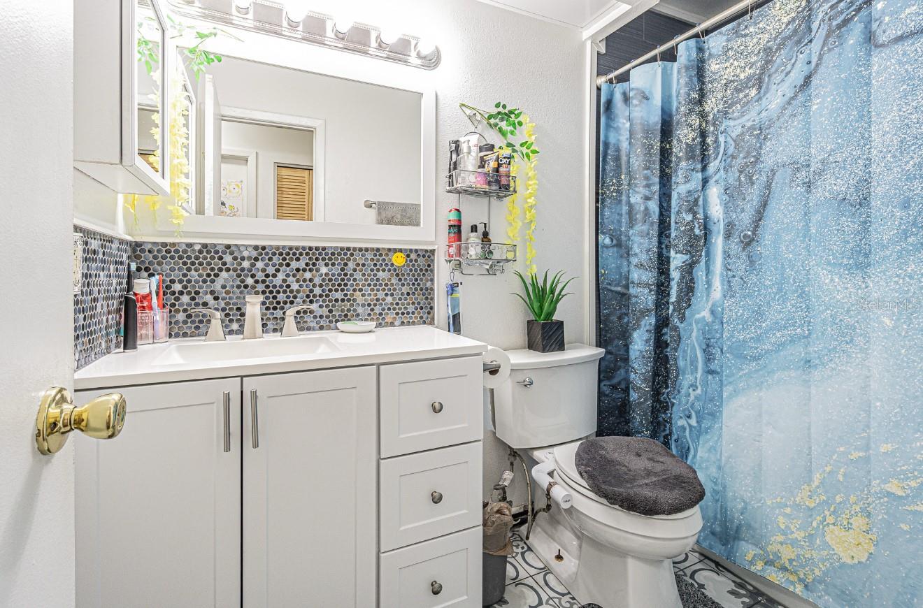 8210 CLERMONT ST, TAMPA, FL, 33637