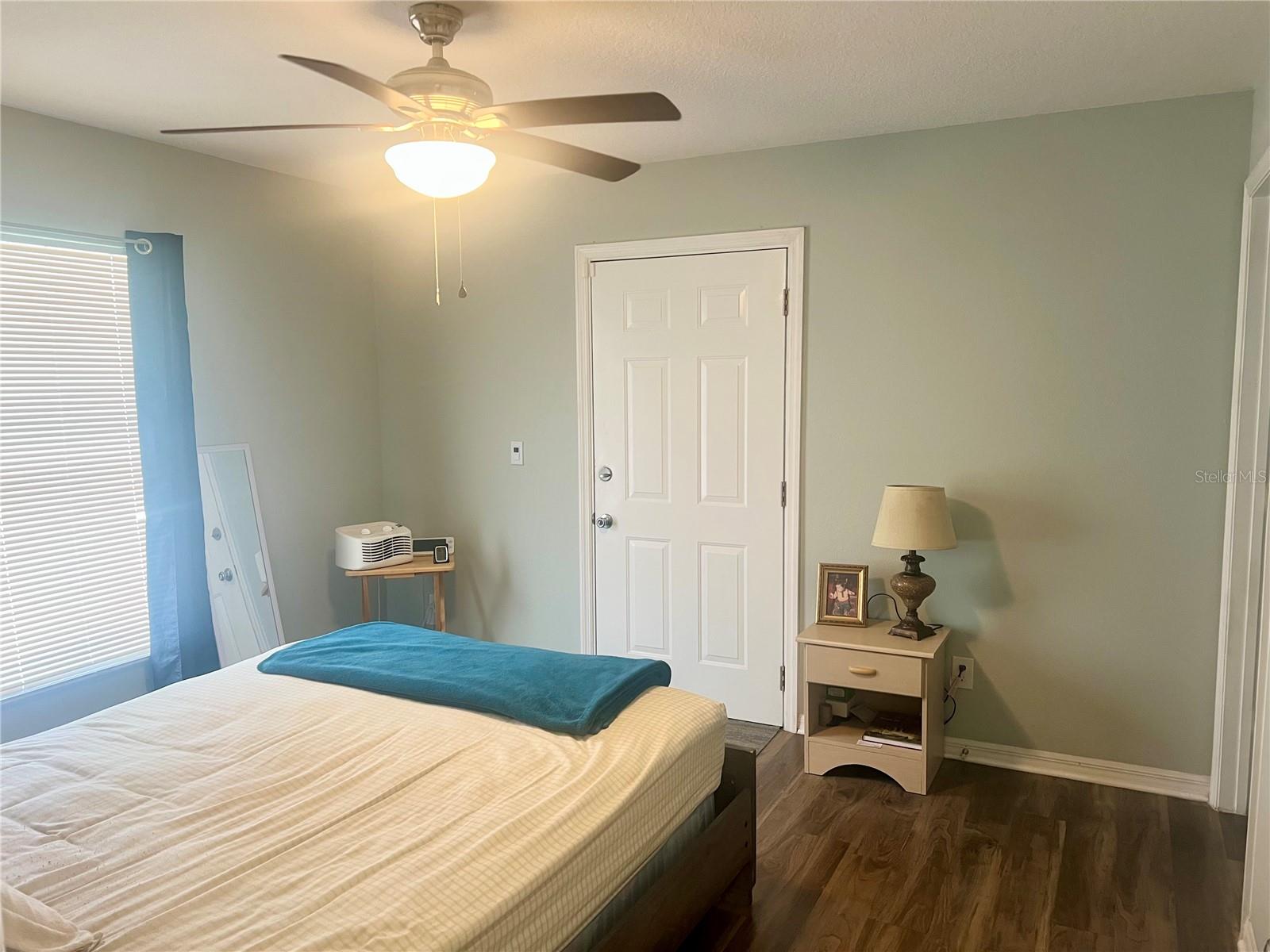 1012 HAROLD AVE, SEFFNER, FL, 33584