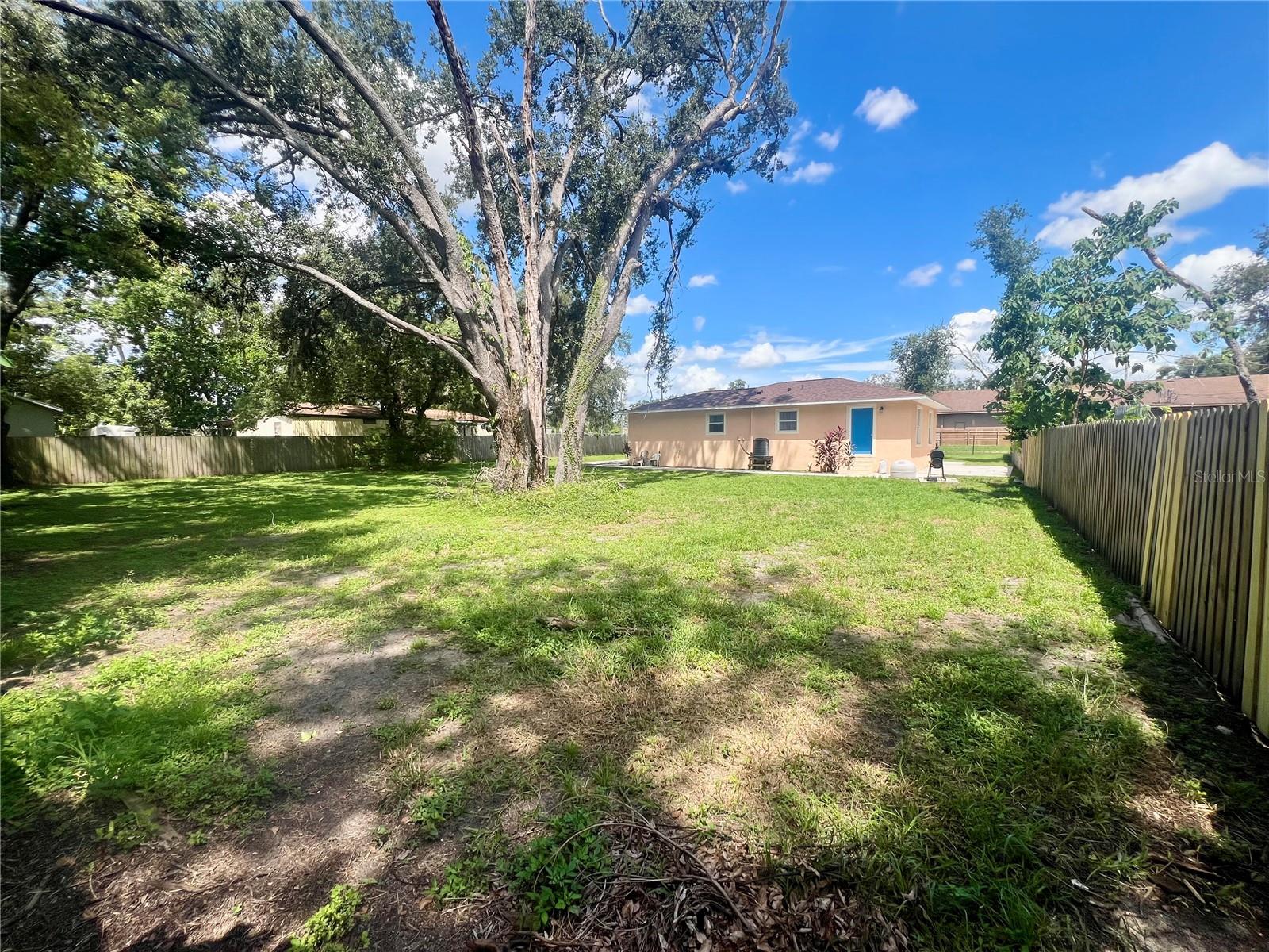 1012 HAROLD AVE, SEFFNER, FL, 33584