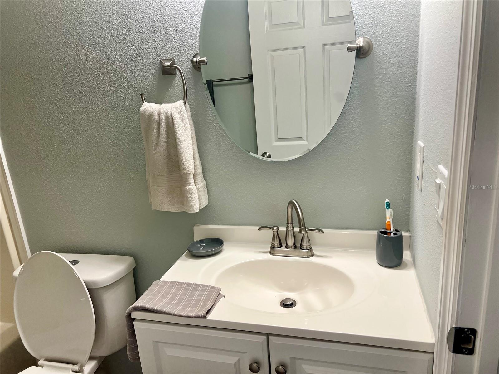 1012 HAROLD AVE, SEFFNER, FL, 33584