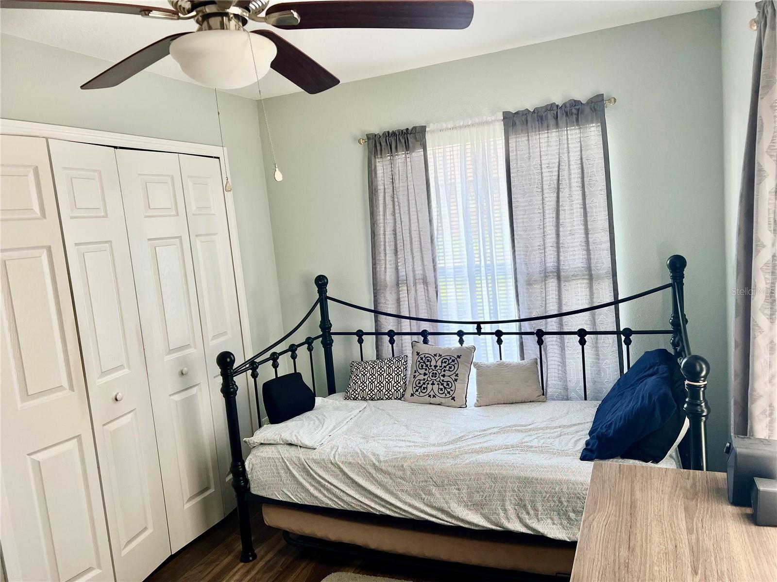 1012 HAROLD AVE, SEFFNER, FL, 33584