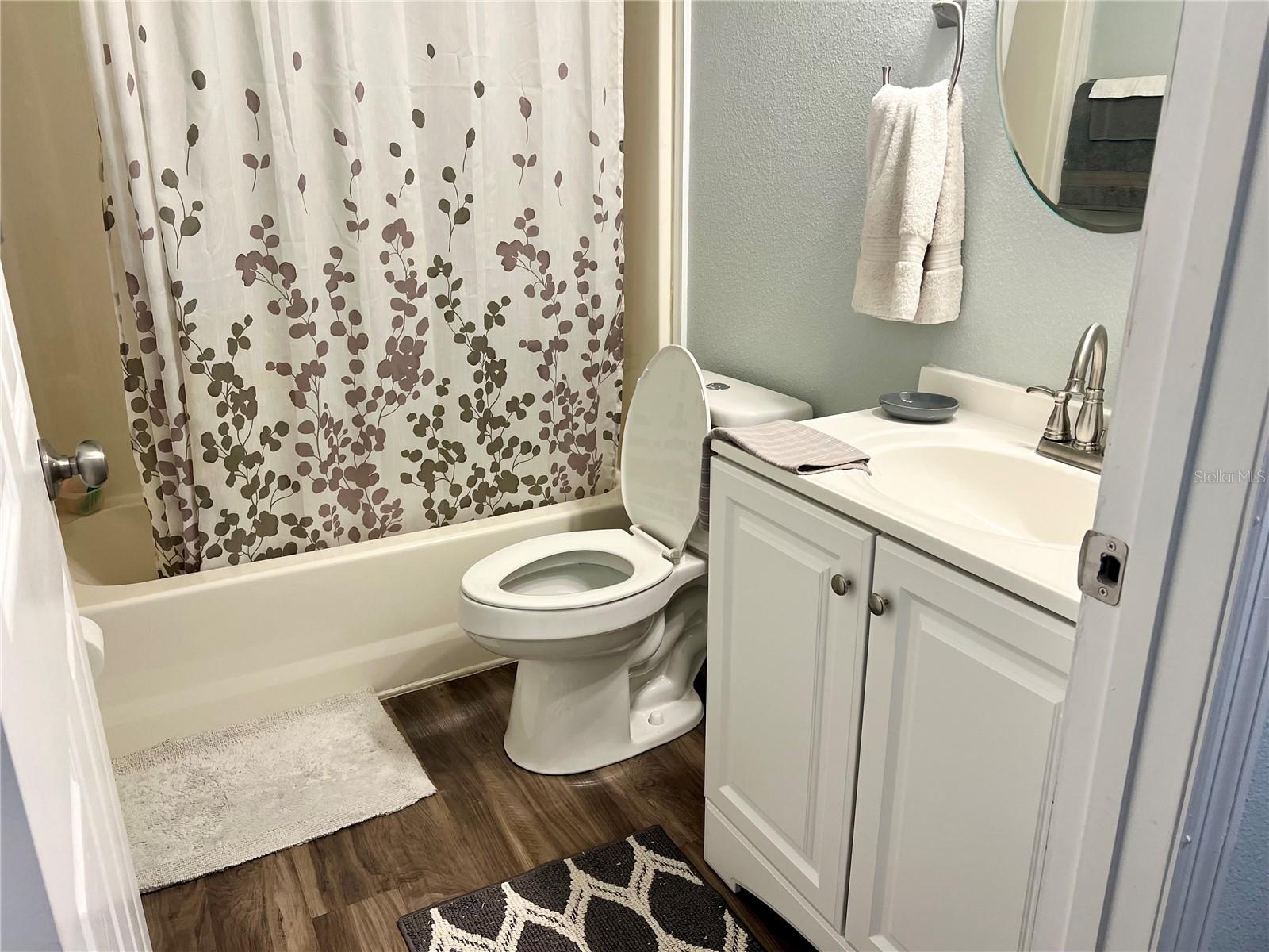 1012 HAROLD AVE, SEFFNER, FL, 33584