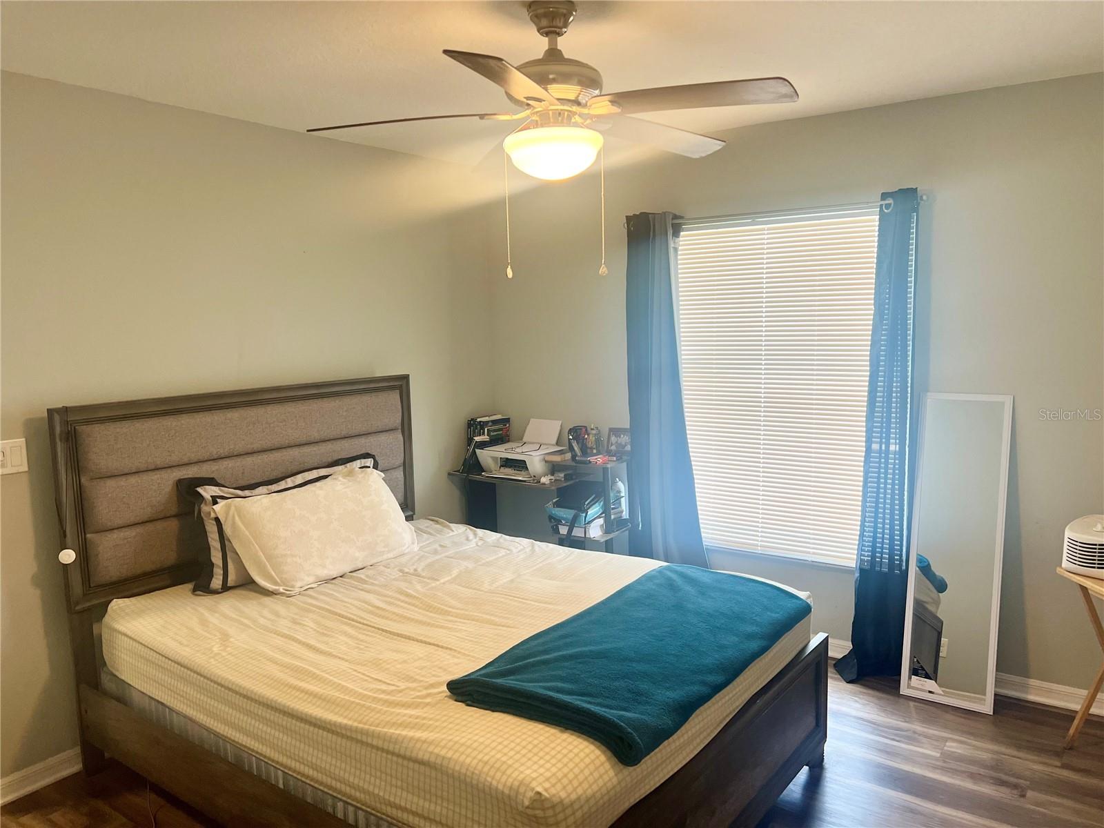 1012 HAROLD AVE, SEFFNER, FL, 33584