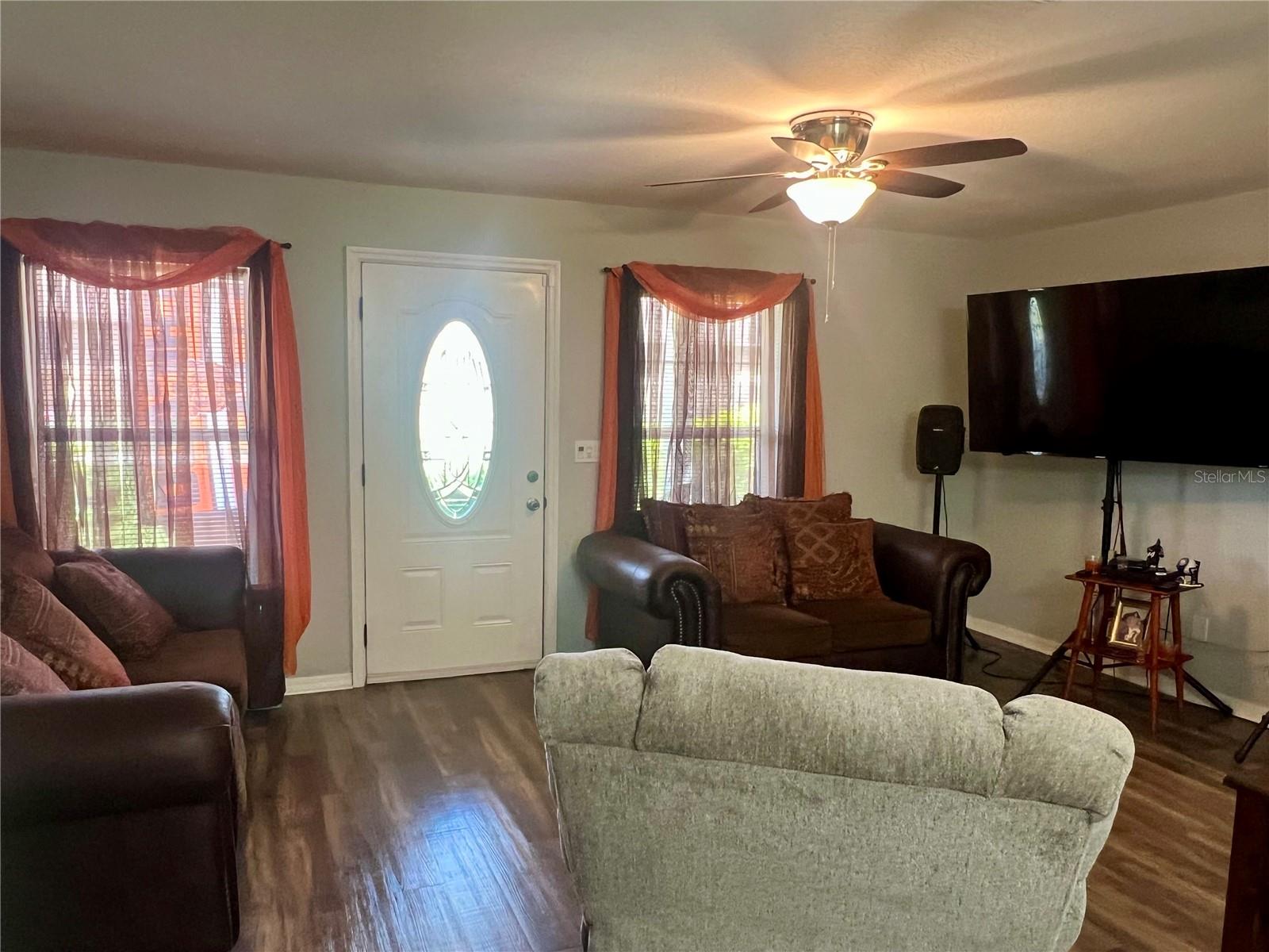 1012 HAROLD AVE, SEFFNER, FL, 33584