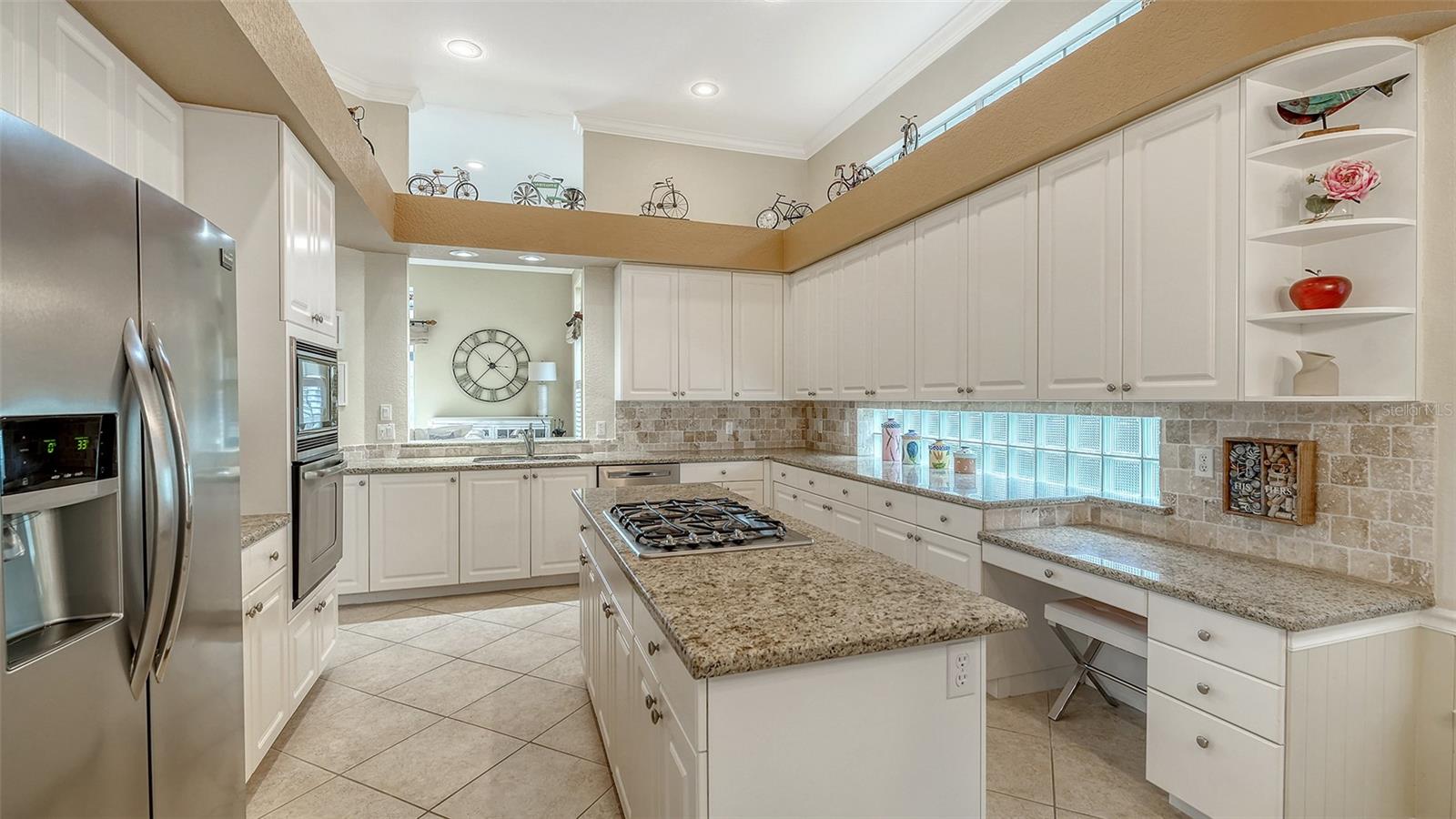 A4664339 Property Photo