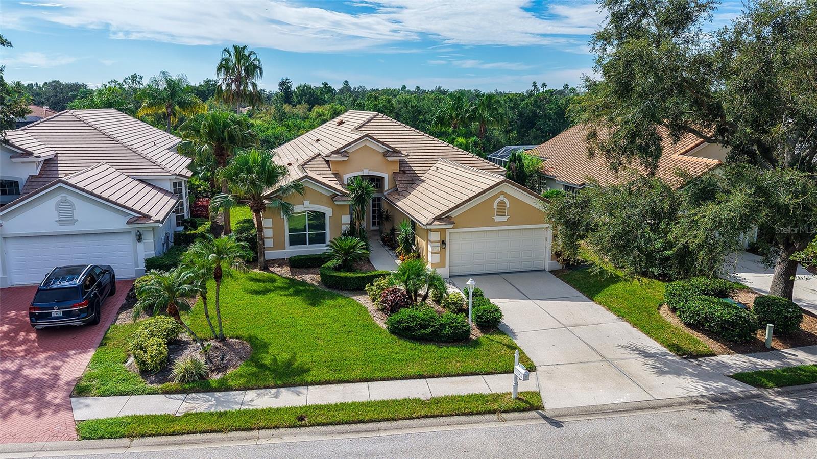 A4664339 Property Photo