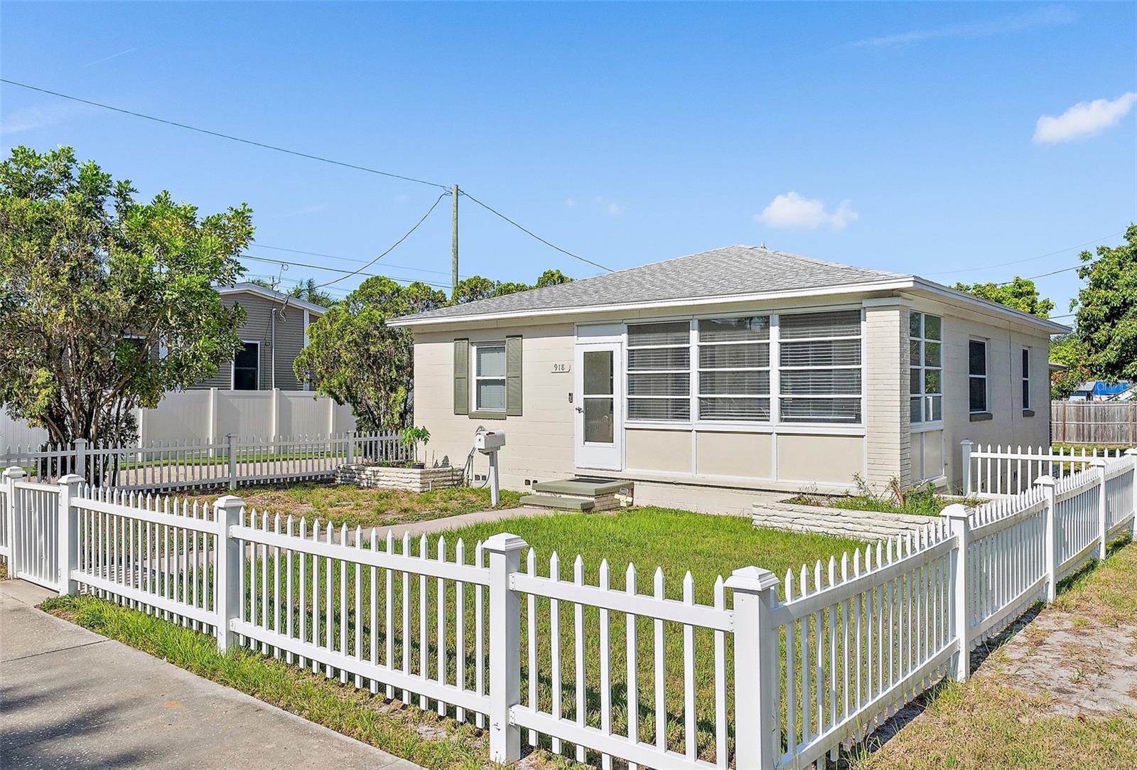 918 27TH ST N, ST PETERSBURG, FL, 33713
