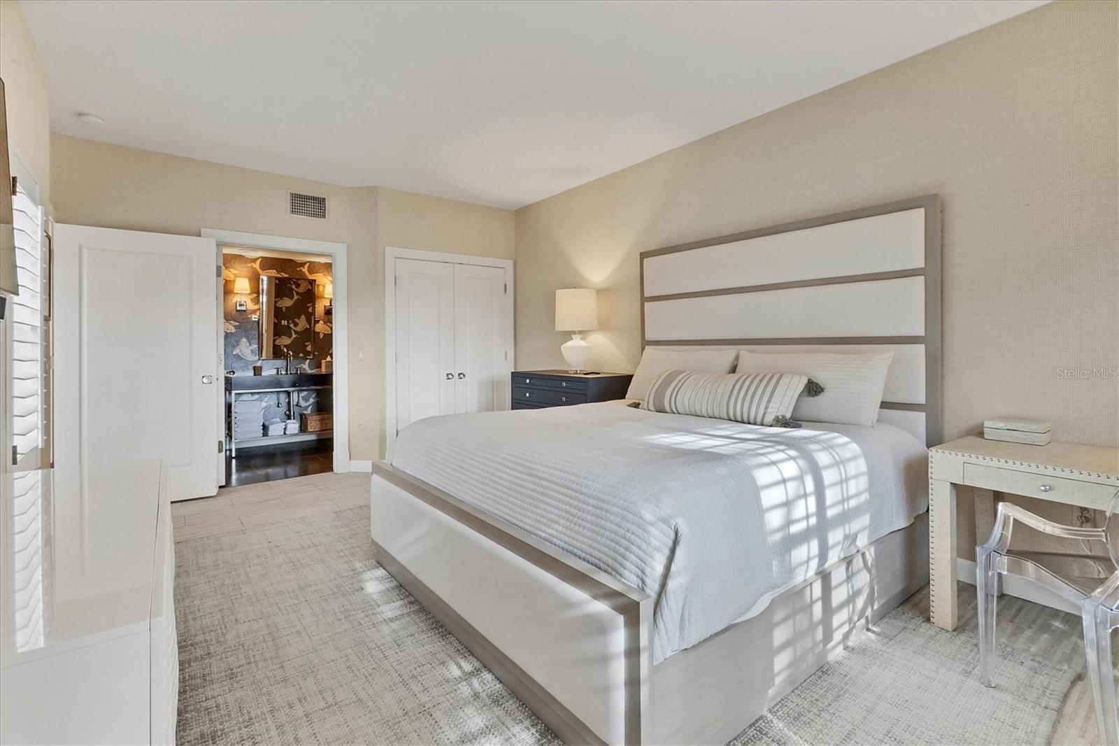 3401 54TH DR W #201, BRADENTON, FL, 34210