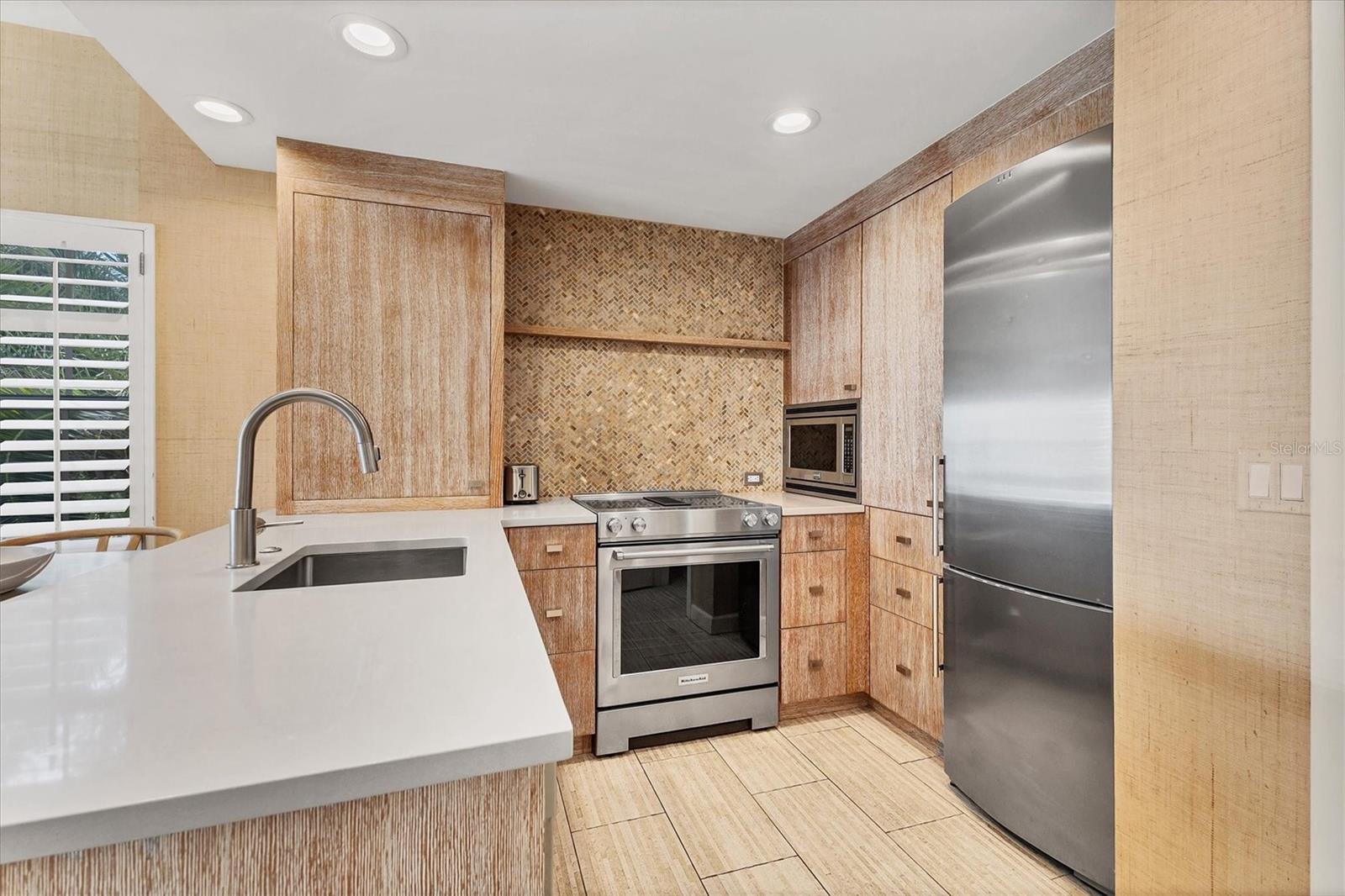 3401 54TH DR W #201, BRADENTON, FL, 34210