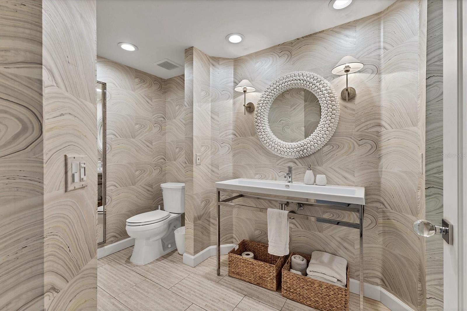 3401 54TH DR W #201, BRADENTON, FL, 34210