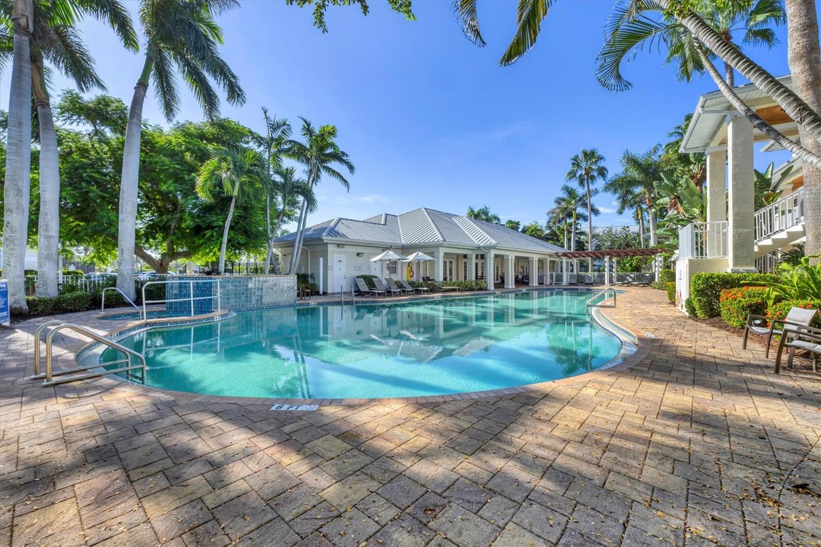 3401 54TH DR W #201, BRADENTON, FL, 34210