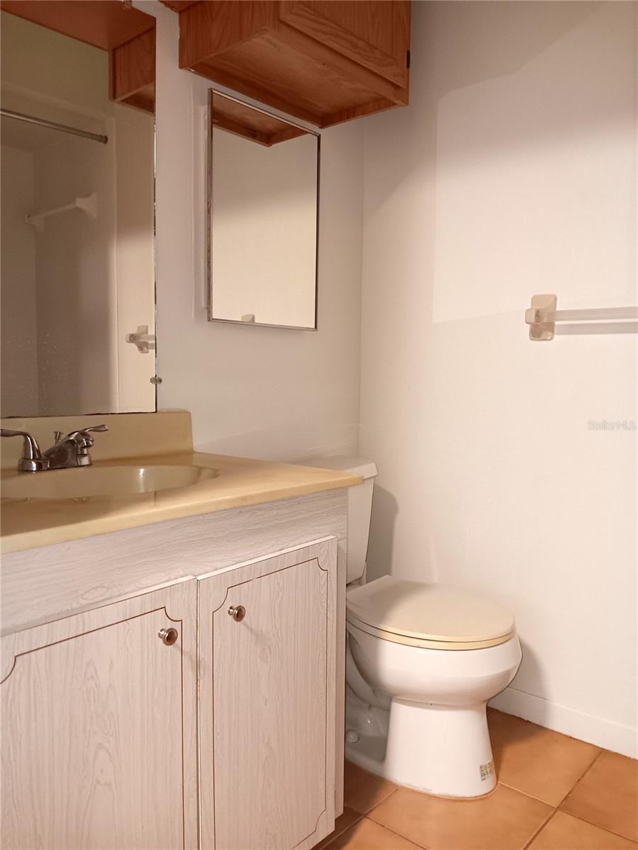 116 SW JEFFERSON CIR N #11, ST PETERSBURG, FL, 33703