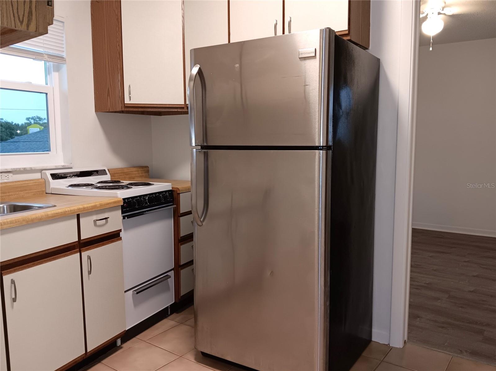 116 SW JEFFERSON CIR N #11, ST PETERSBURG, FL, 33703