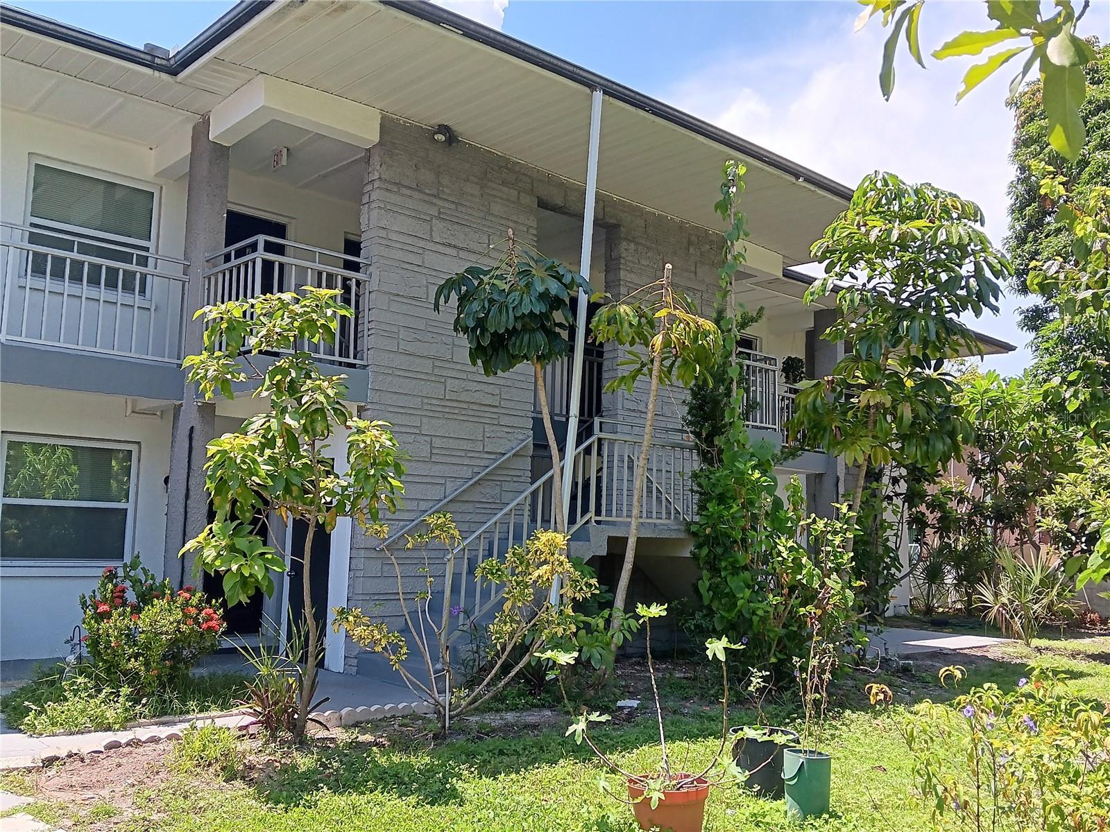 116 SW JEFFERSON CIR N #11, ST PETERSBURG, FL, 33703