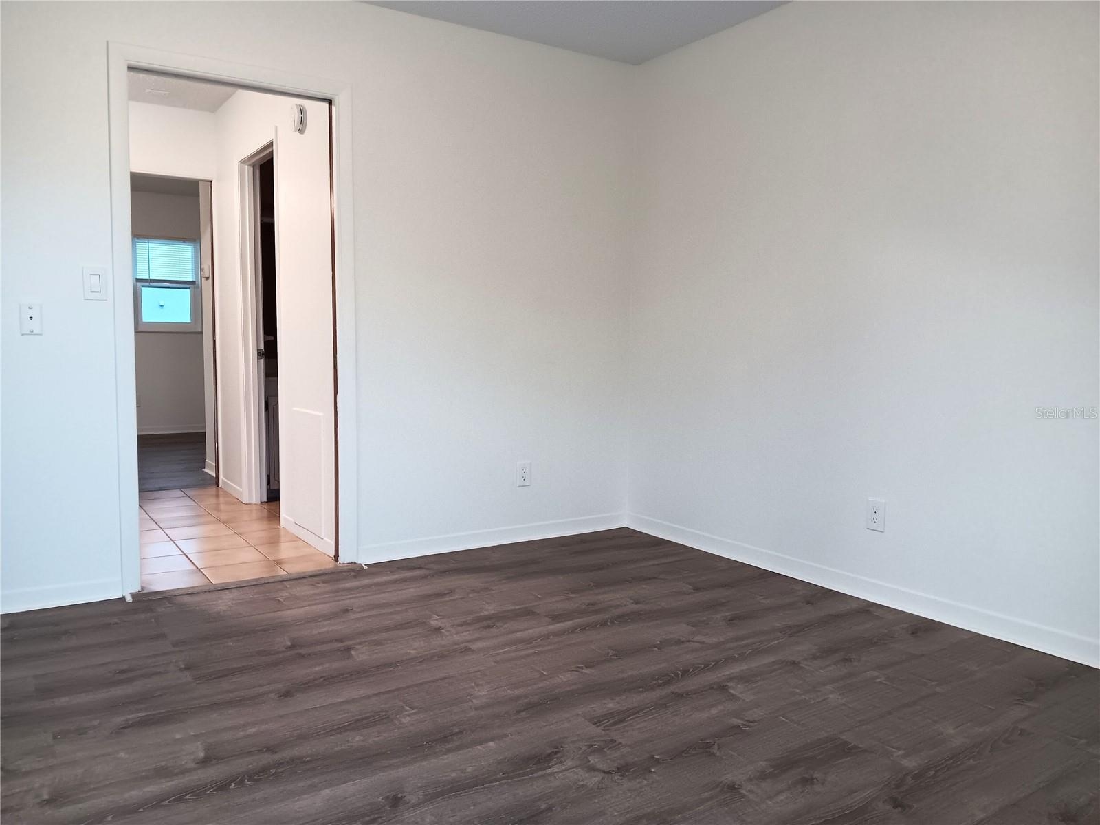 116 SW JEFFERSON CIR N #11, ST PETERSBURG, FL, 33703