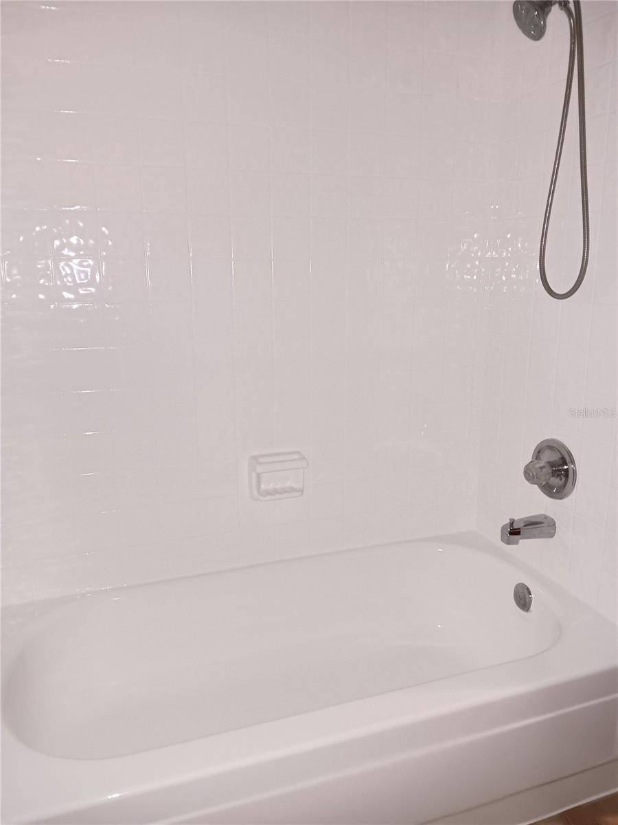 116 SW JEFFERSON CIR N #11, ST PETERSBURG, FL, 33703