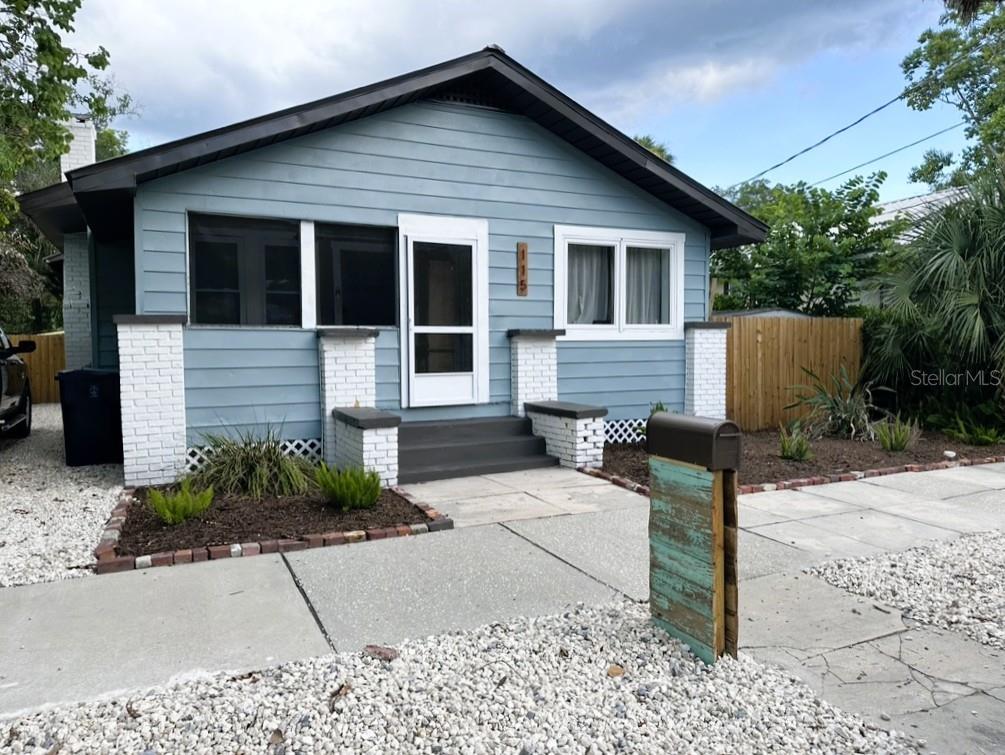 115 W PLYMOUTH ST, TAMPA, FL, 33603