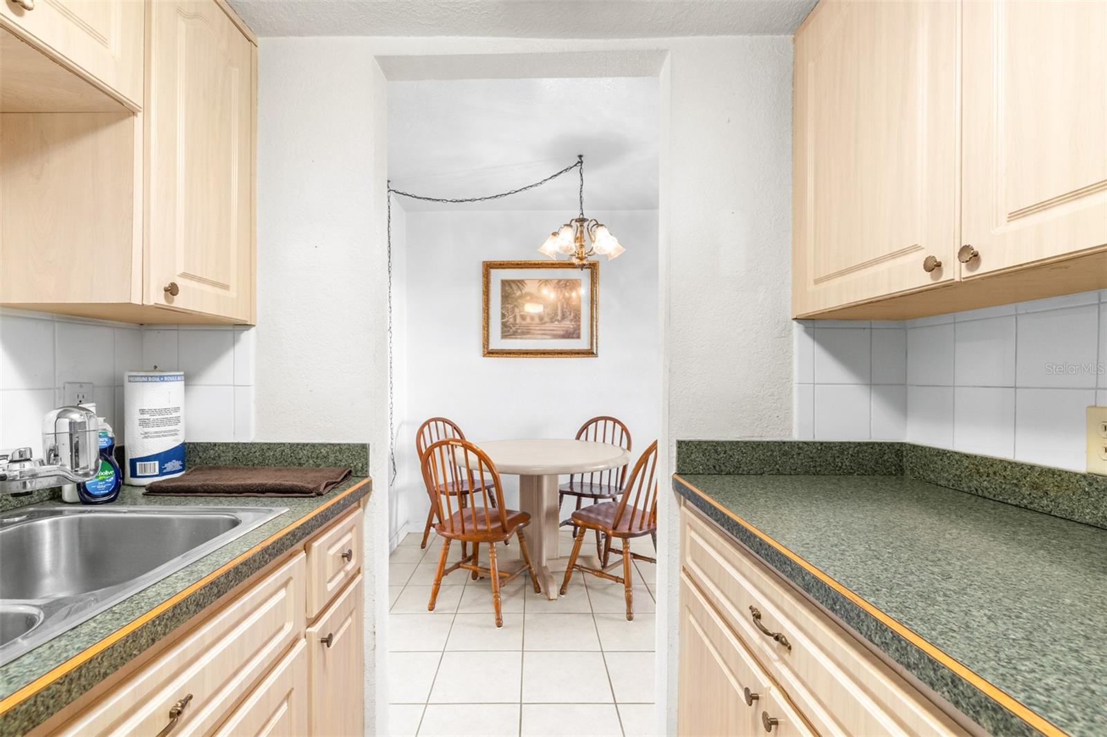 TB8425317 Property Photo