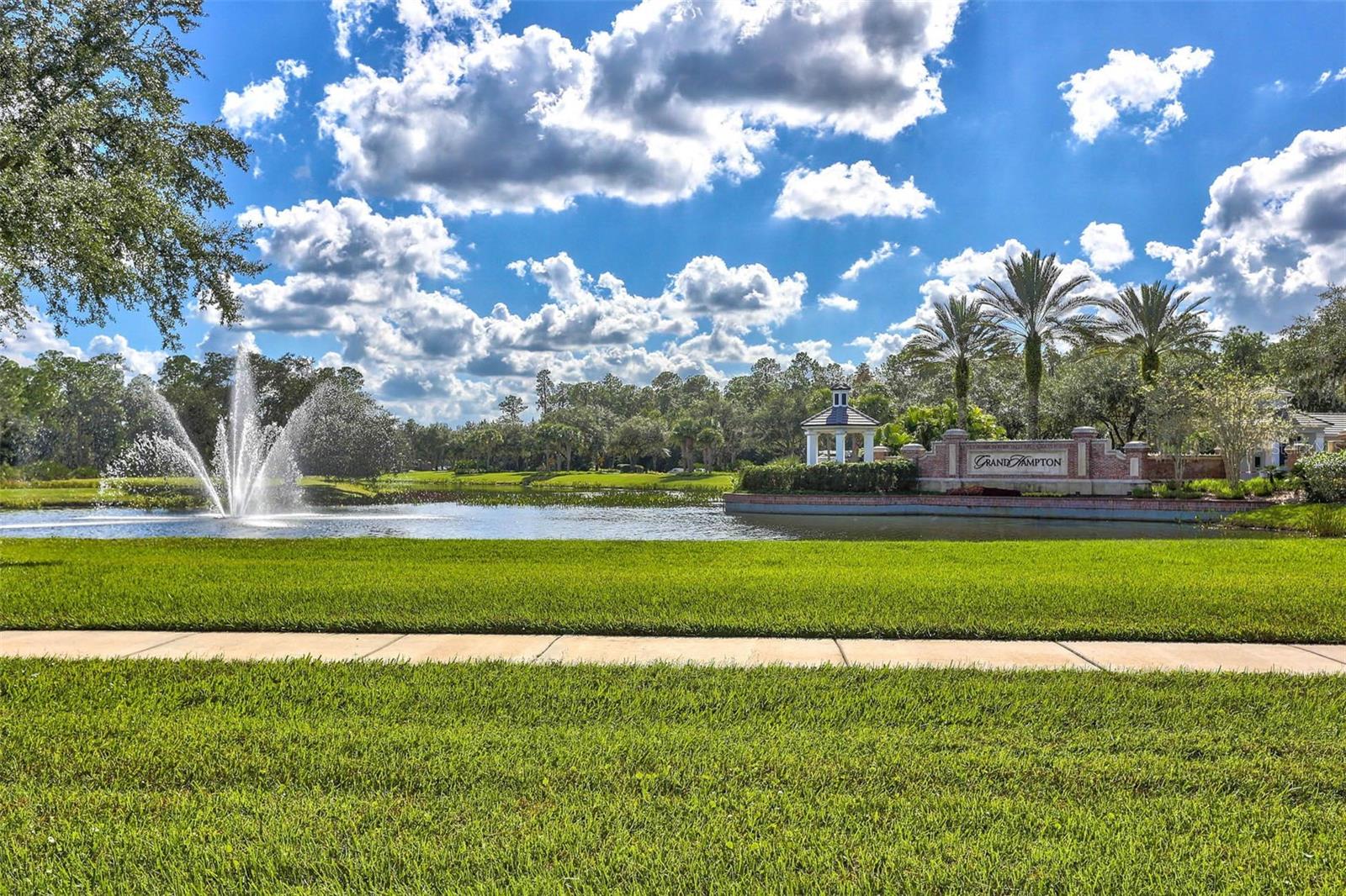 Grand Hampton Entryway