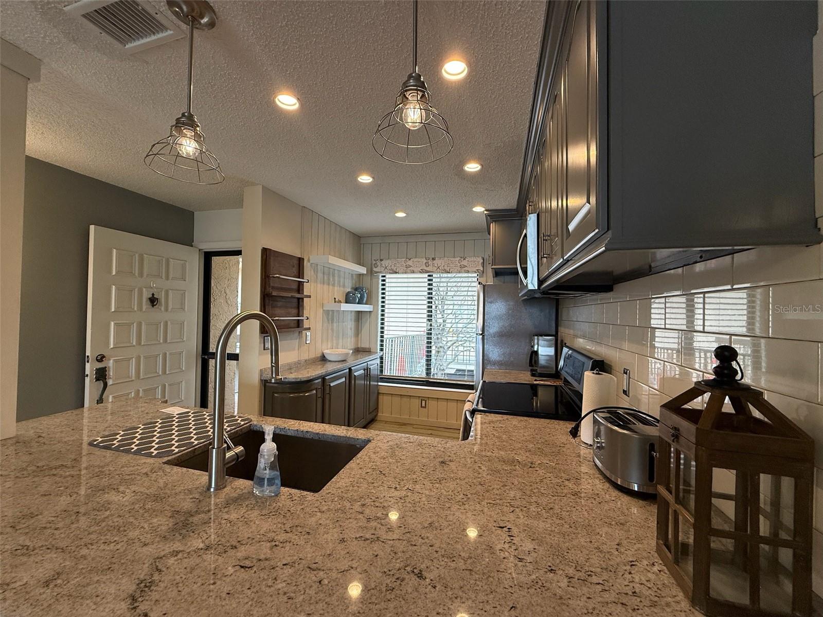 6158 PALMA DEL MAR BLVD S #205, ST PETERSBURG, FL, 33715