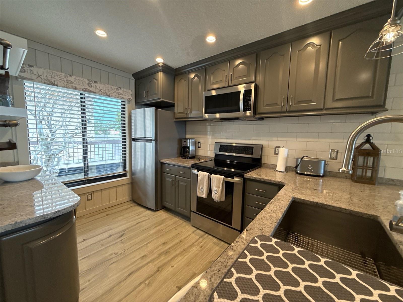 6158 PALMA DEL MAR BLVD S #205, ST PETERSBURG, FL, 33715