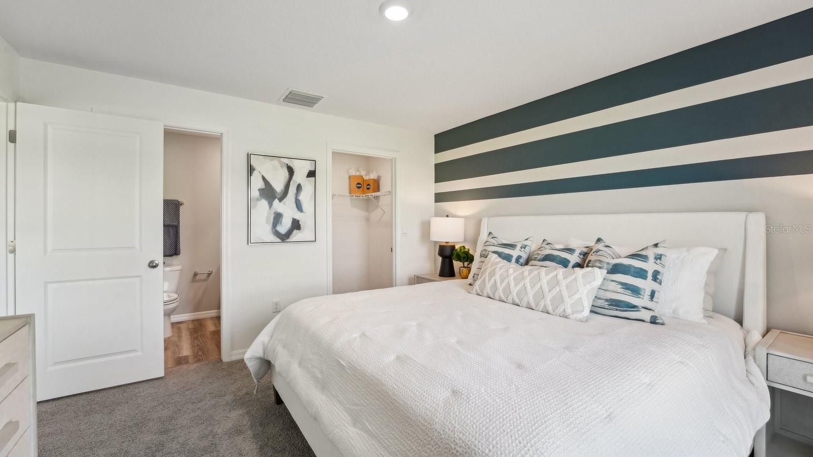 3084 PINK GERBERA SQ, PLANT CITY, FL, 33566