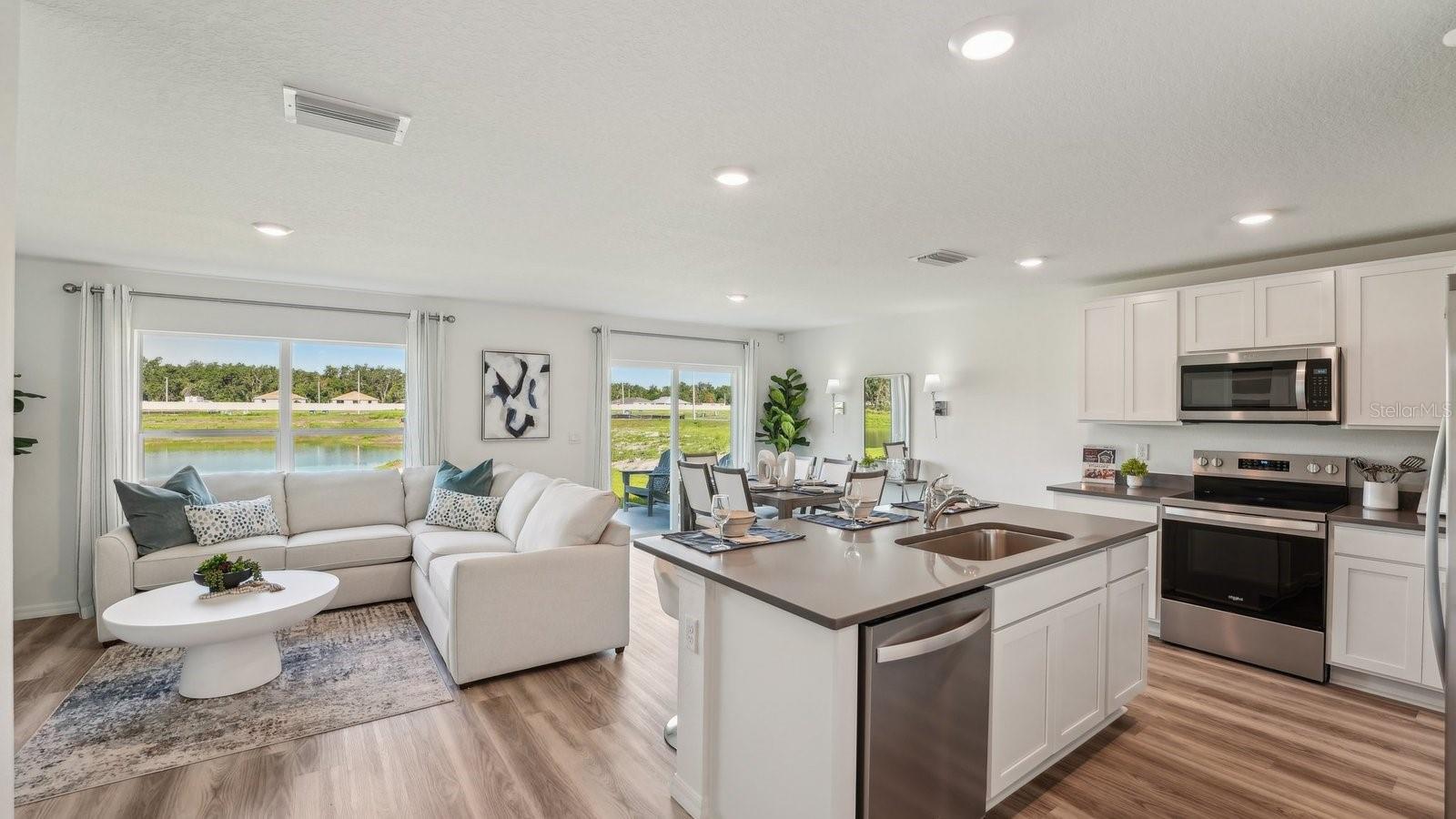 3084 PINK GERBERA SQ, PLANT CITY, FL, 33566