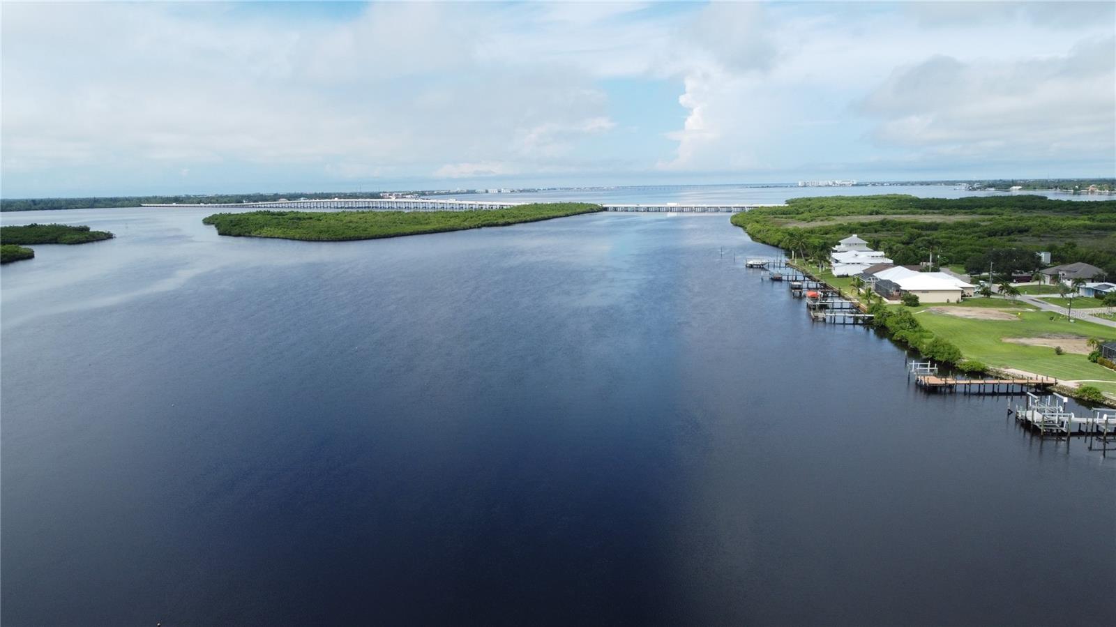 3690 PEACE RIVER DR, PUNTA GORDA, FL, 33983