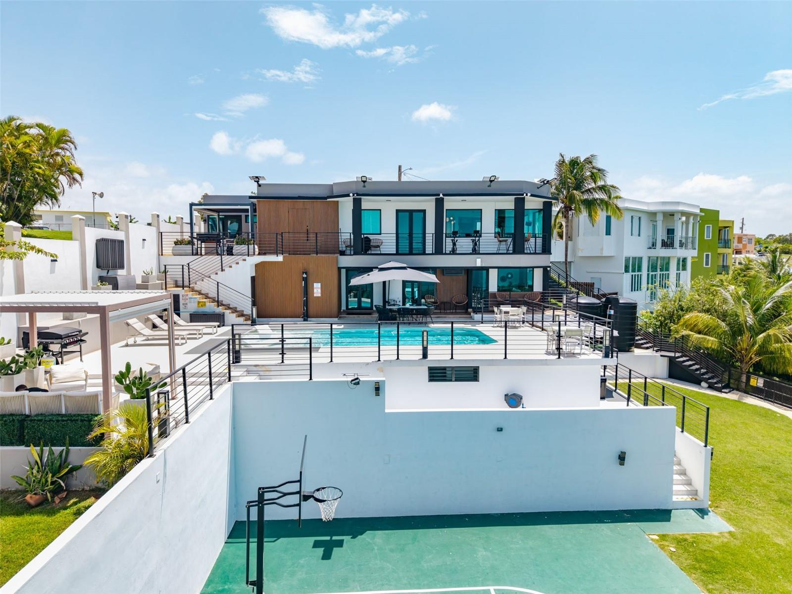 PR9115934 Property Photo