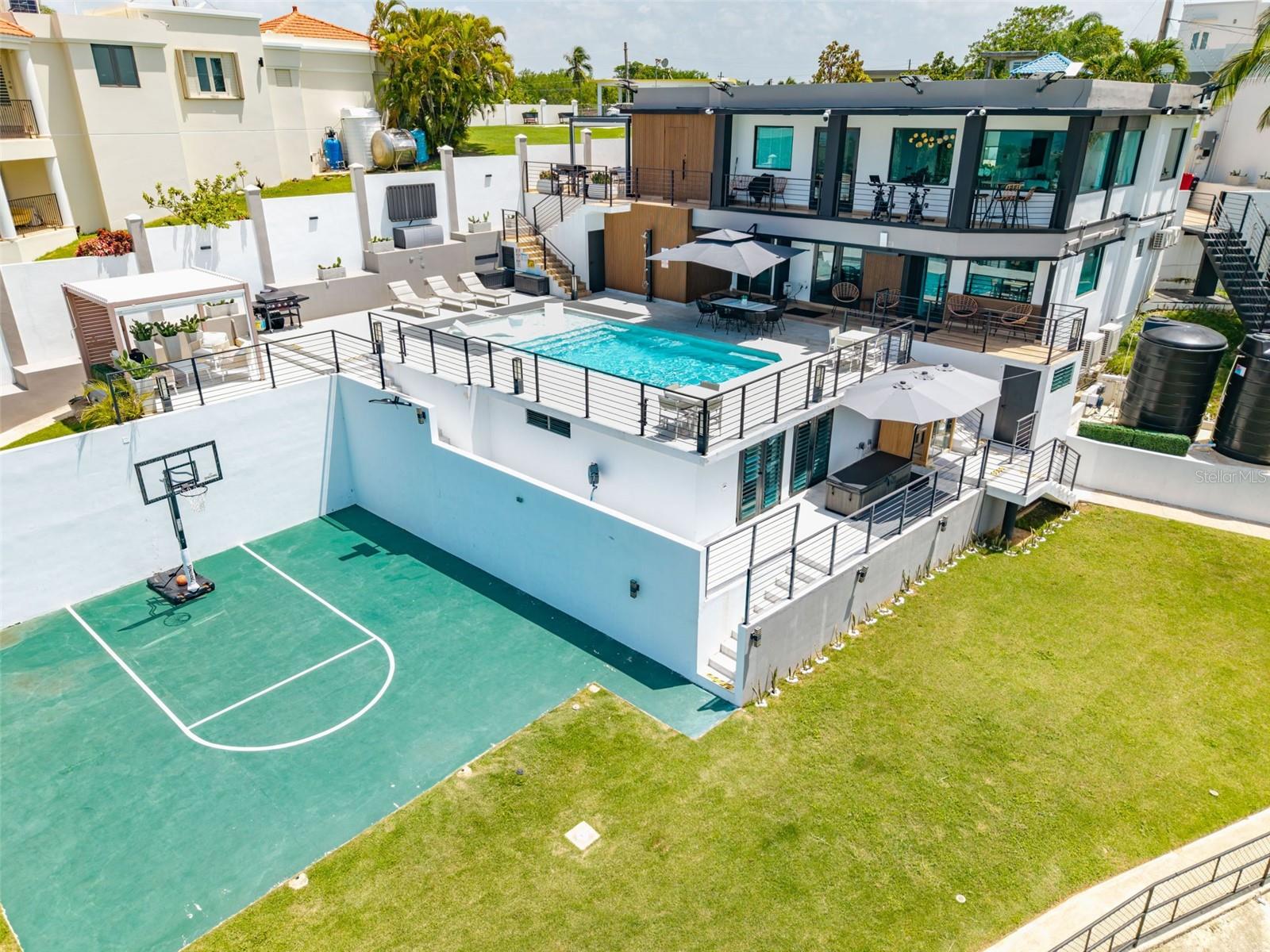 PR9115934 Property Photo