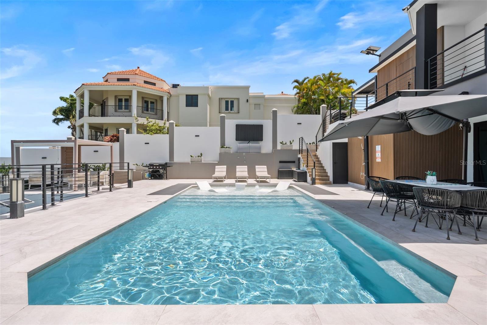 PR9115934 Property Photo