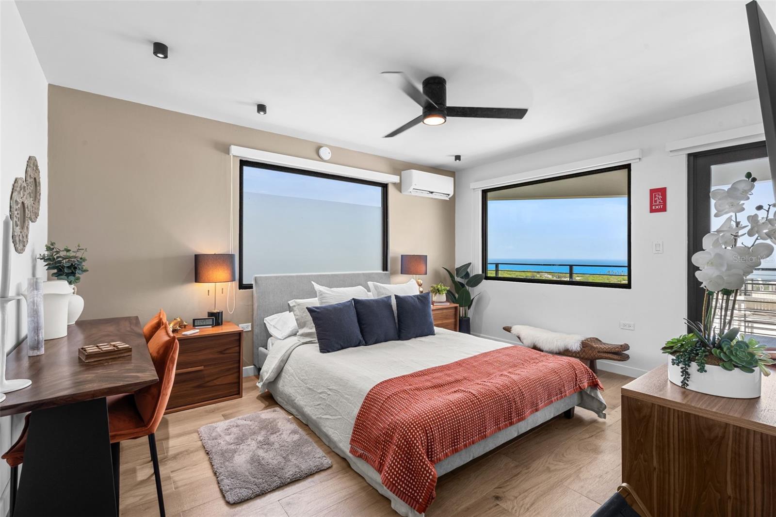 PR9115934 Property Photo