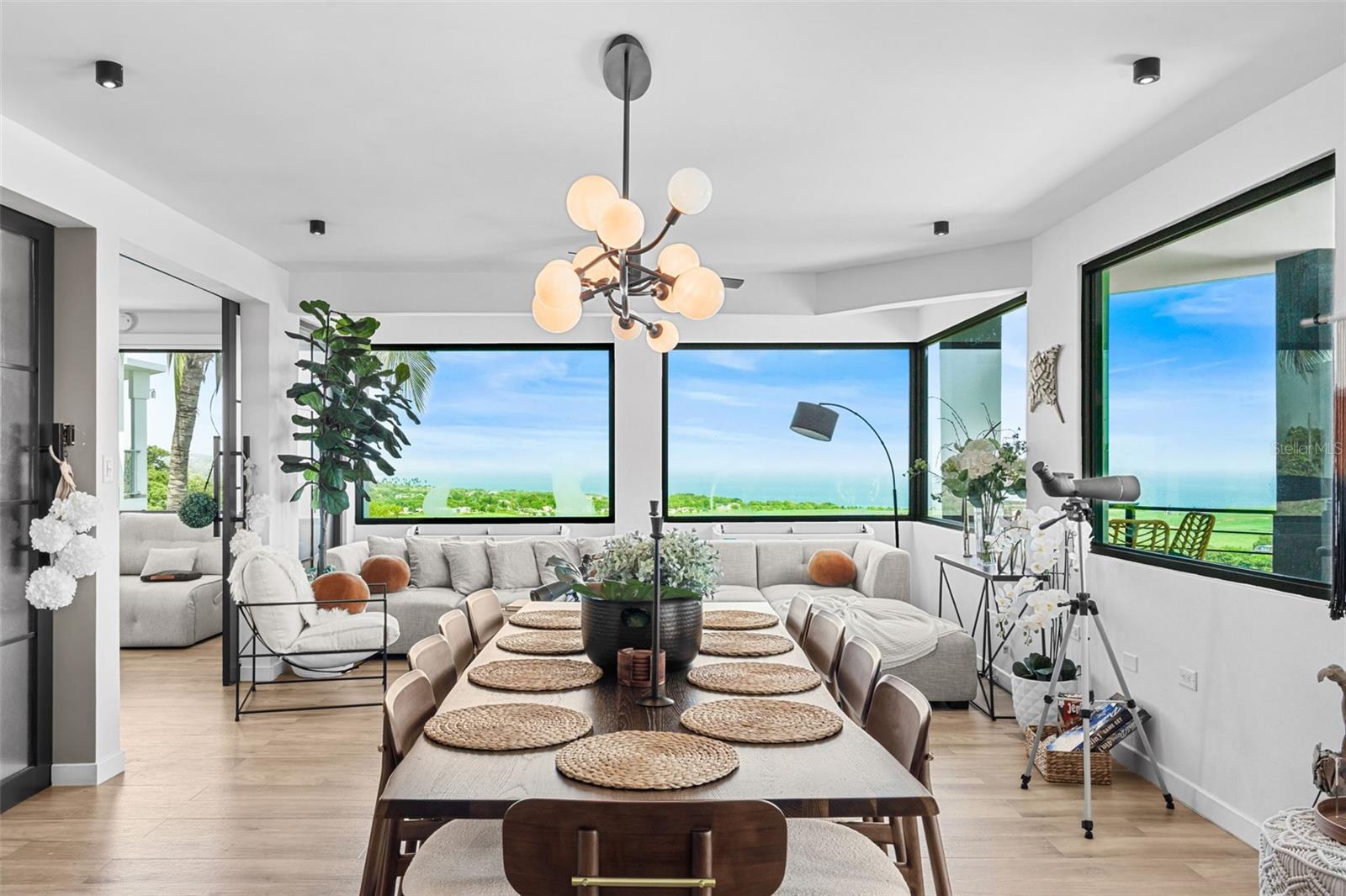 PR9115934 Property Photo