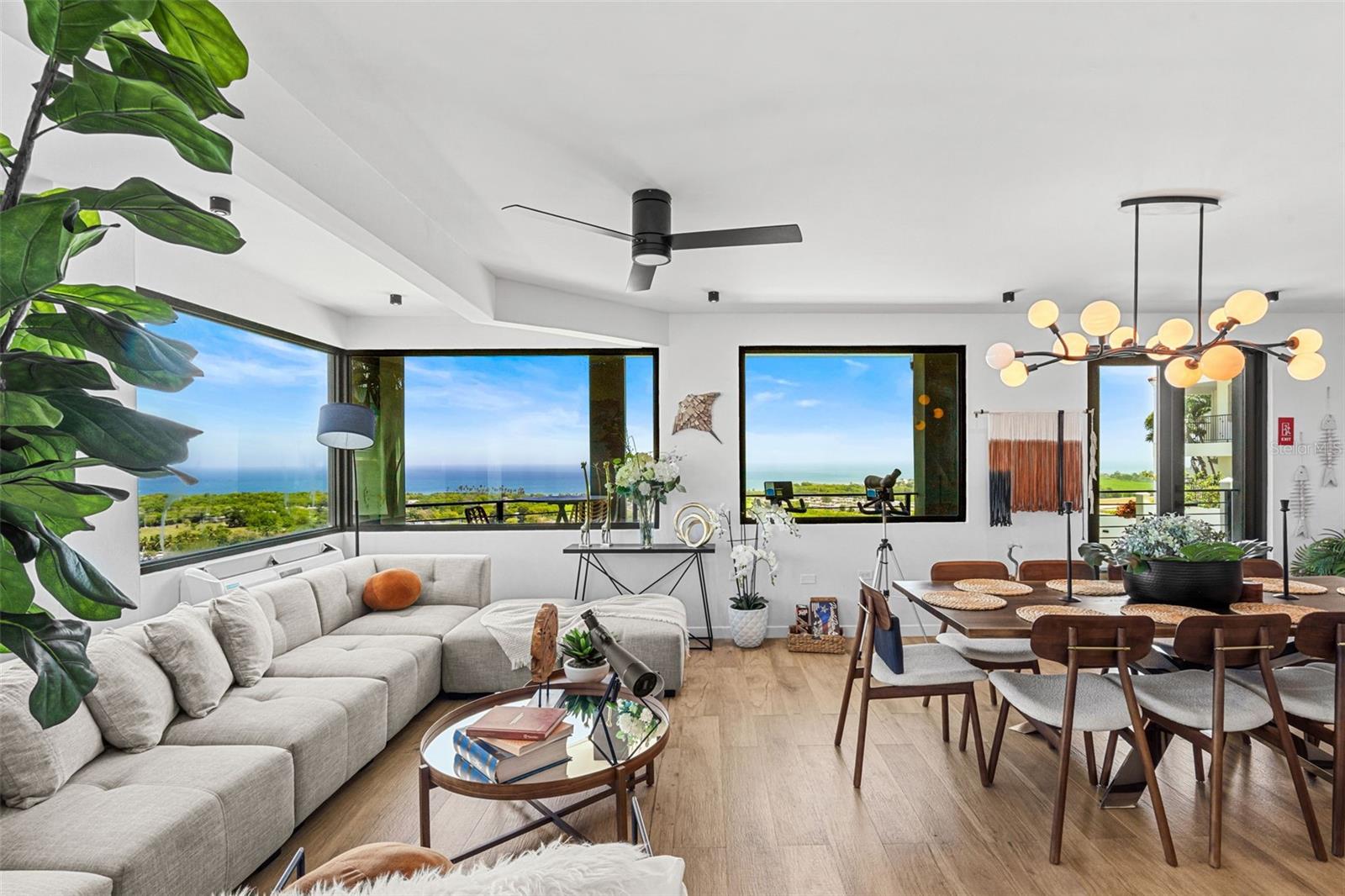 PR9115934 Property Photo