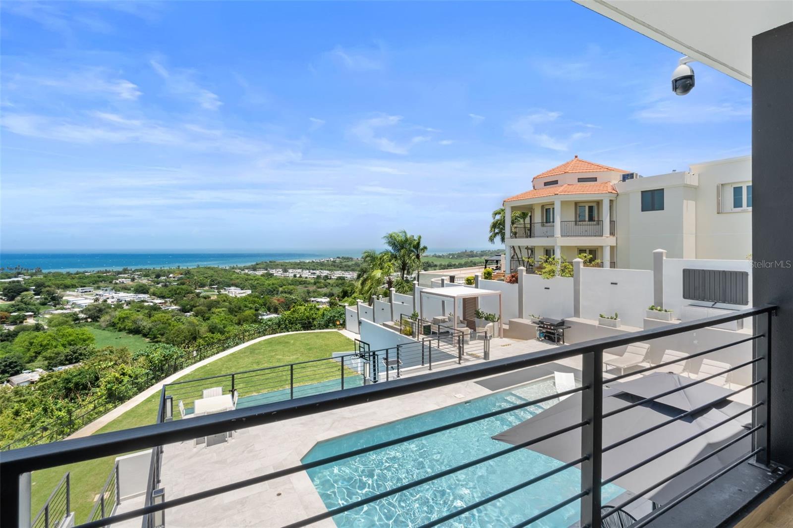 PR9115934 Property Photo