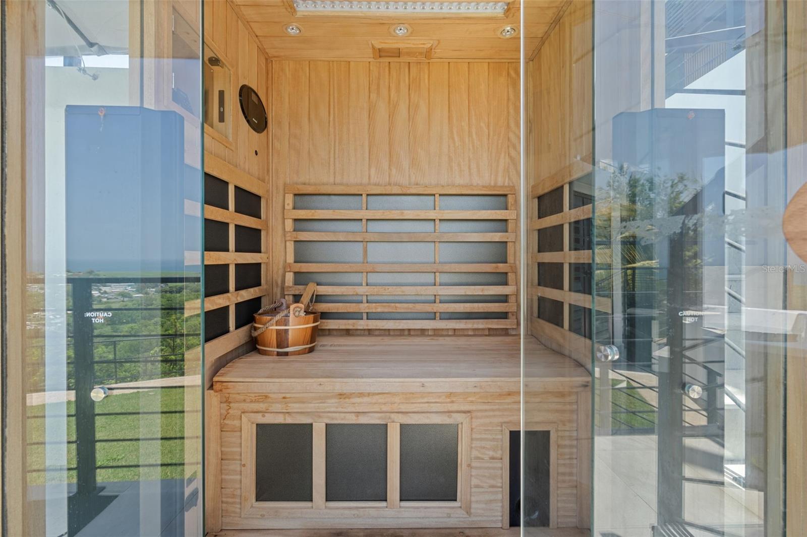 PR9115934 Property Photo