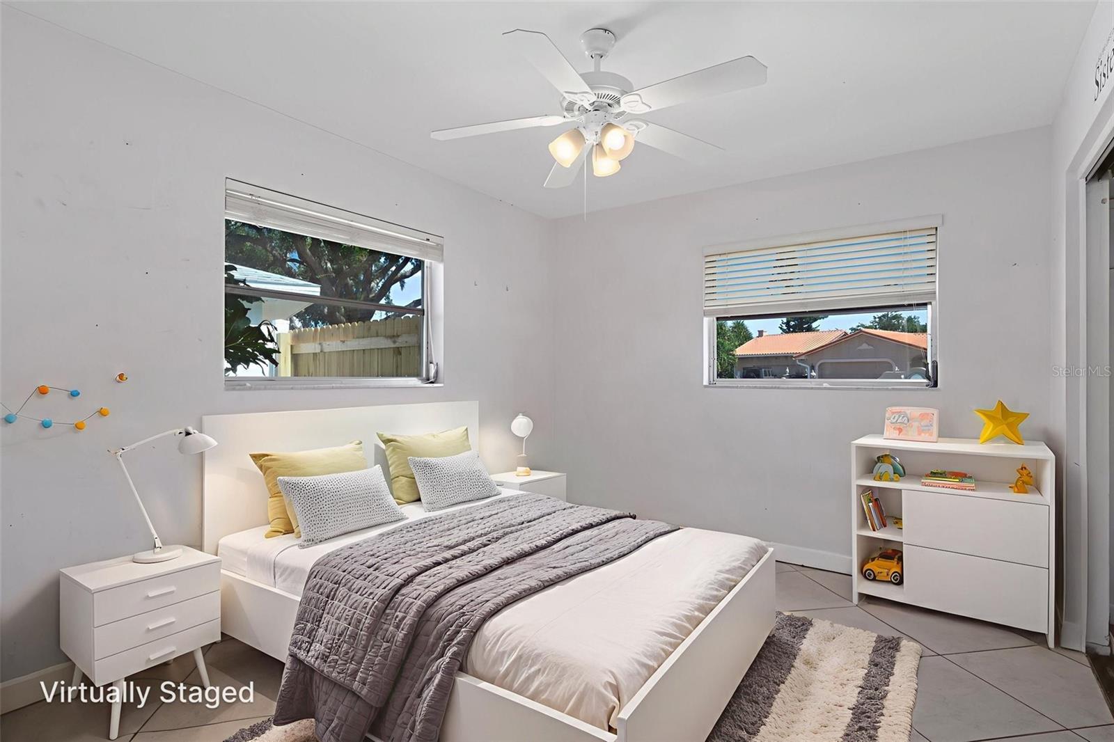 1563 EDEN ISLE BLVD NE, ST PETERSBURG, FL, 33704