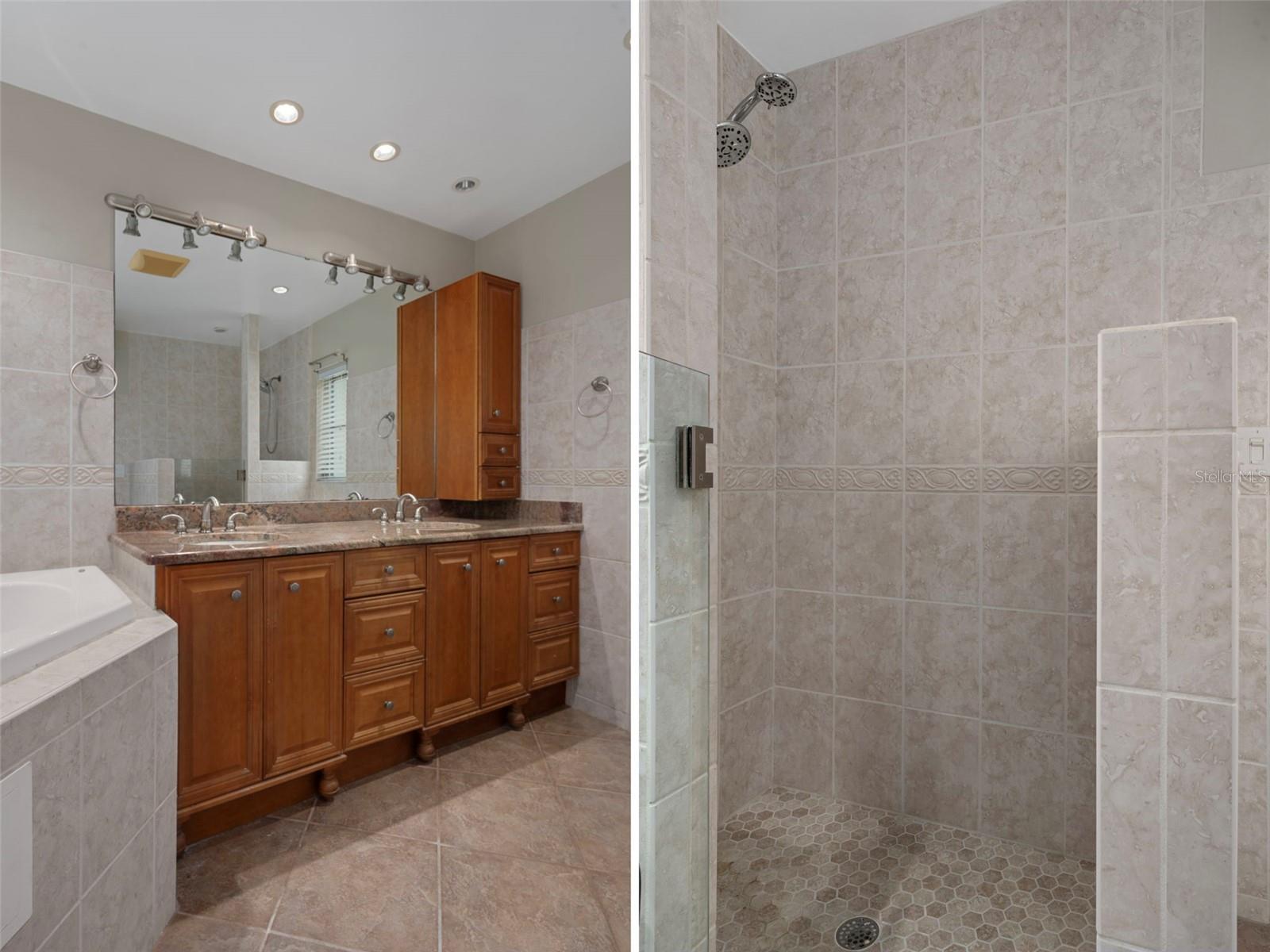 1563 EDEN ISLE BLVD NE, ST PETERSBURG, FL, 33704