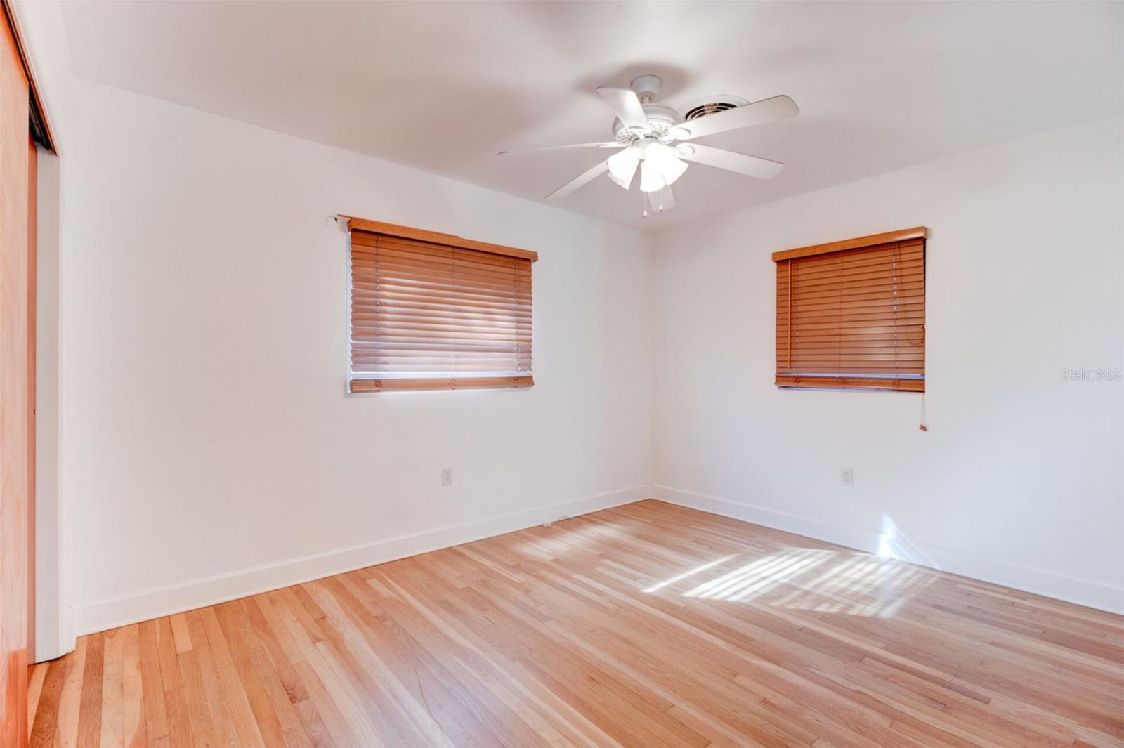 738 N SANS SOUCI AVE, DELAND, FL, 32720